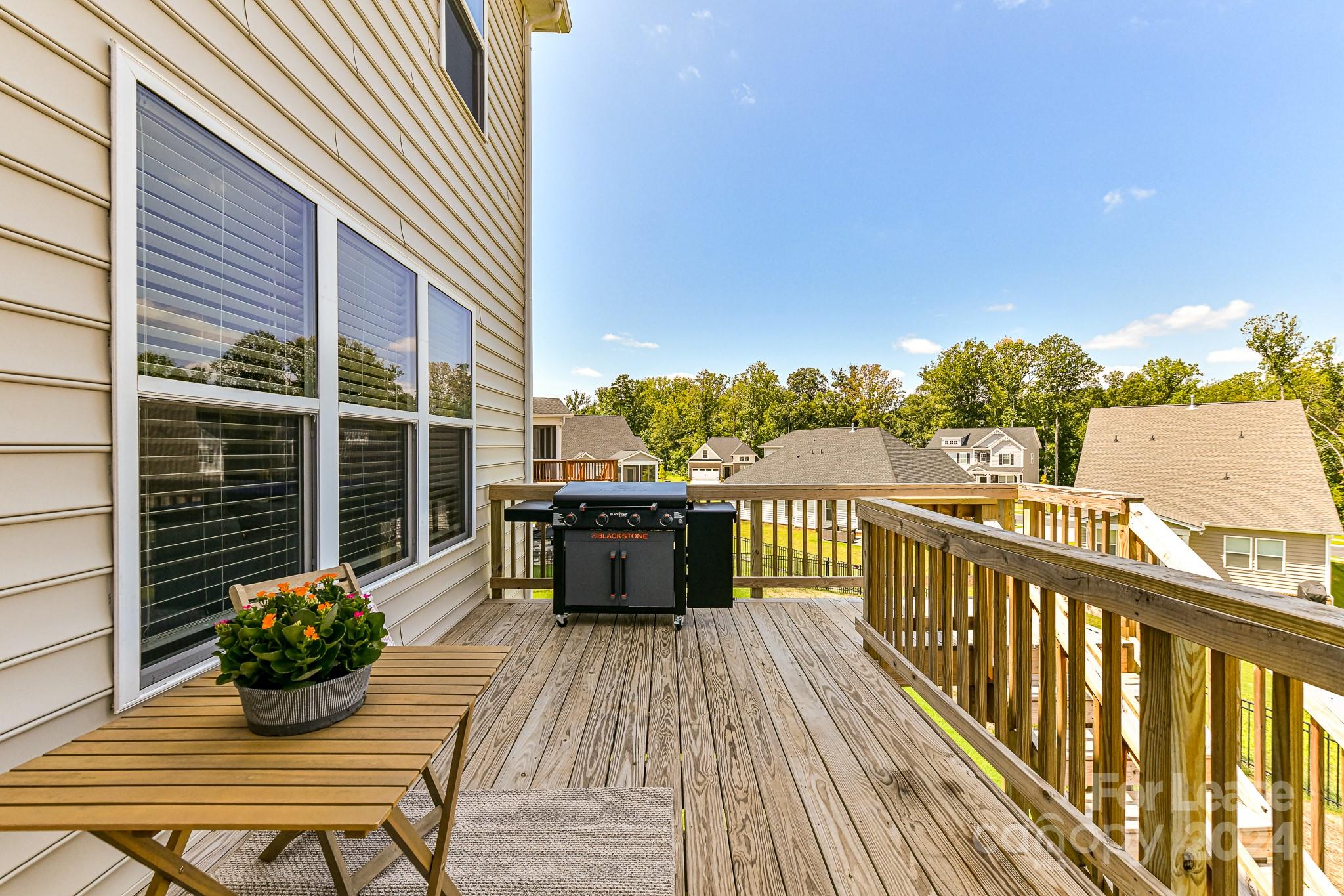 499 Hickory View Drive