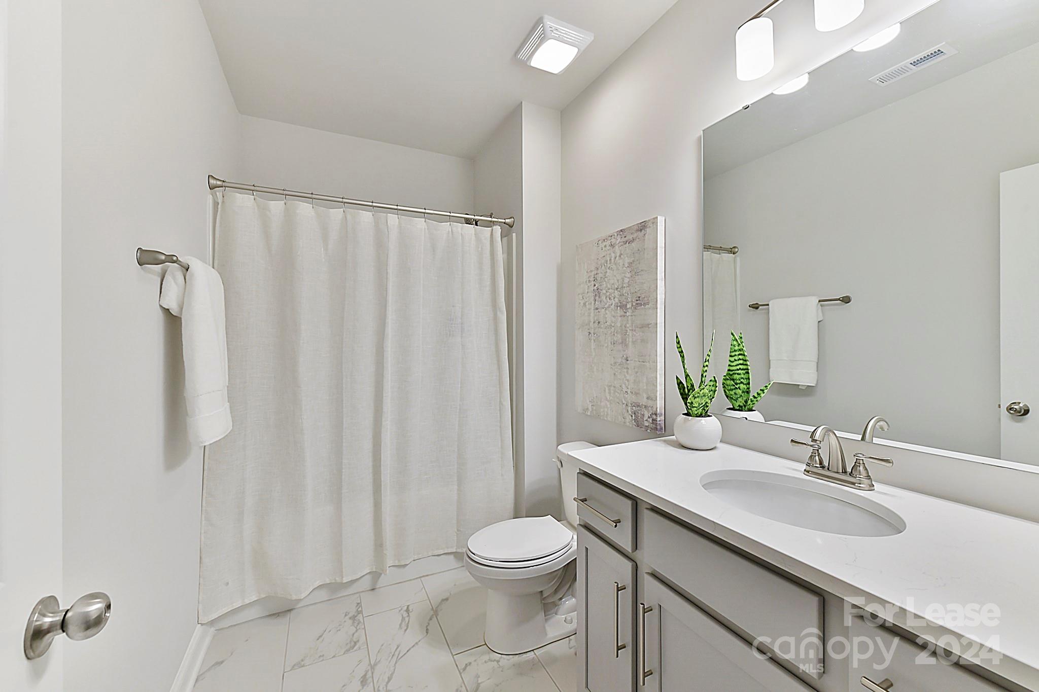 499 Hickory View Drive