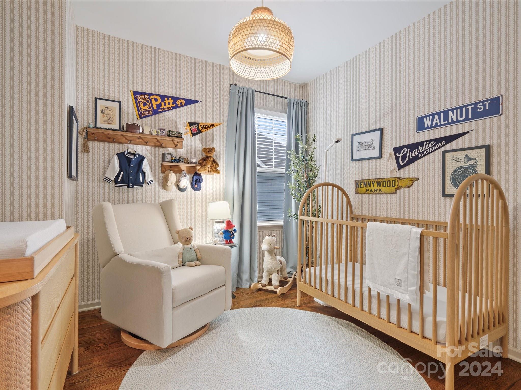 432 Third Baxter Street