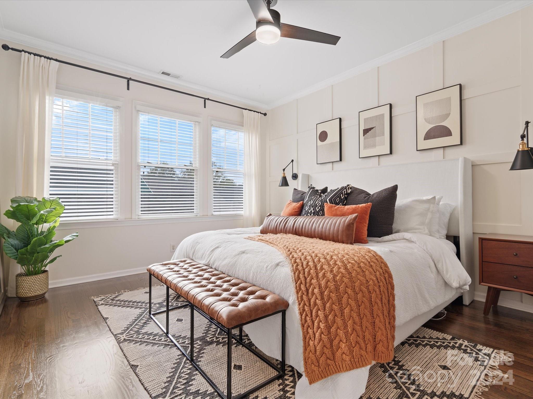 432 Third Baxter Street