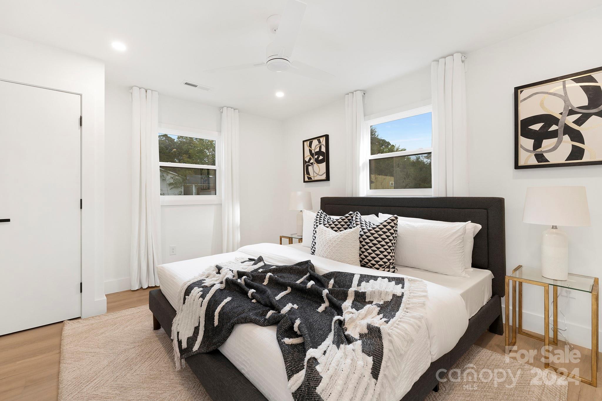3927 Sheridan Drive