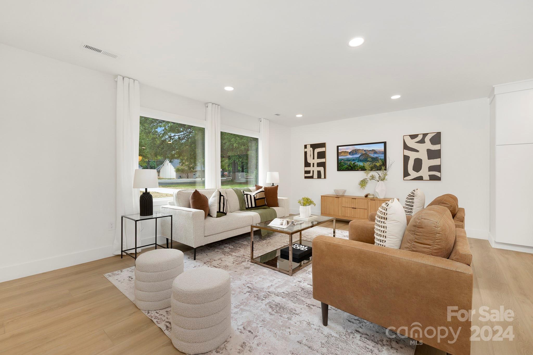 3927 Sheridan Drive