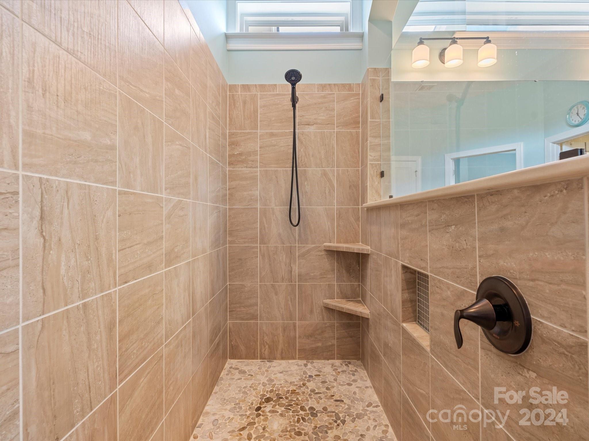 1263 Kings Bottom Drive