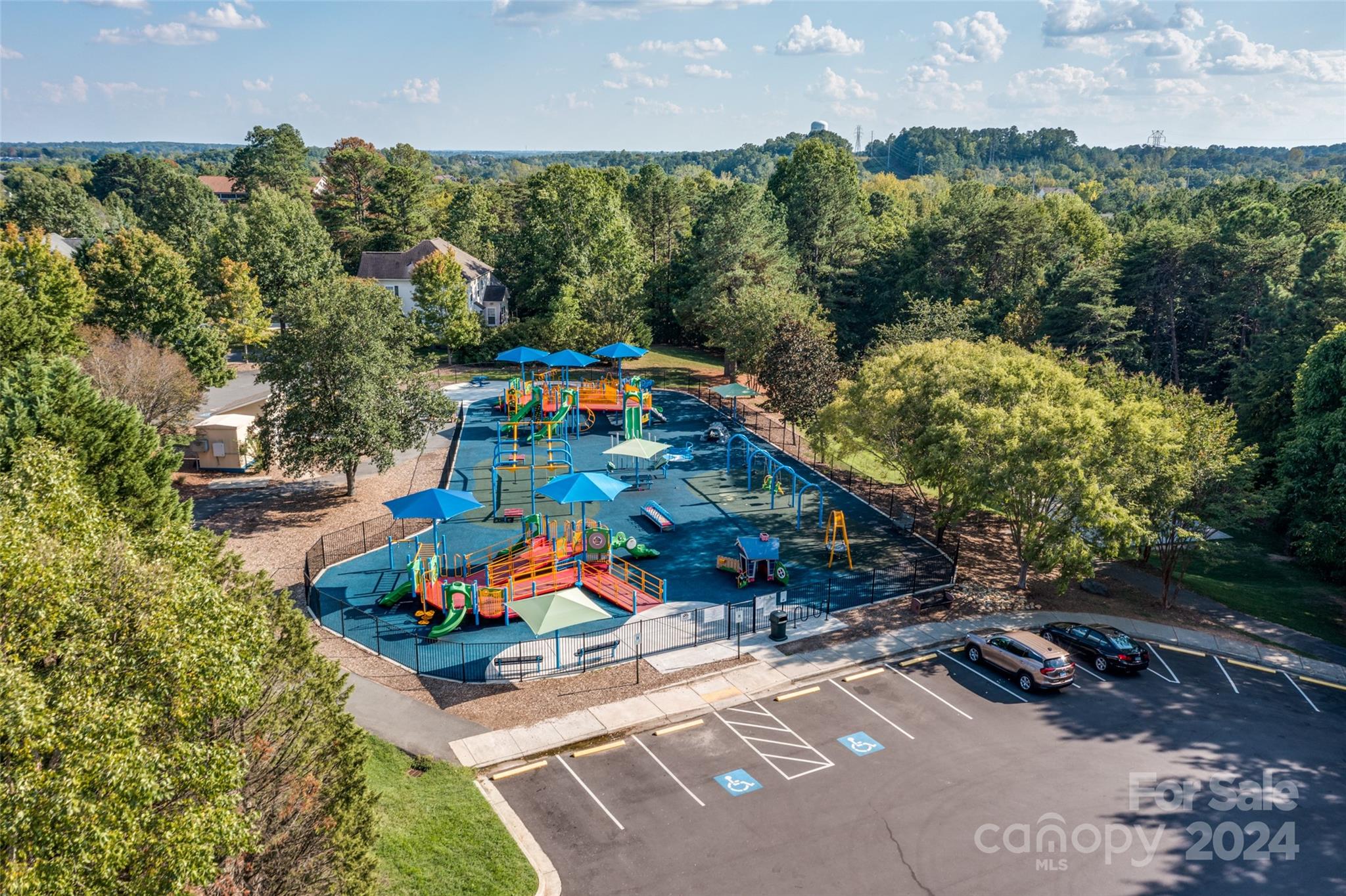 1722 Lakeland Trail Drive