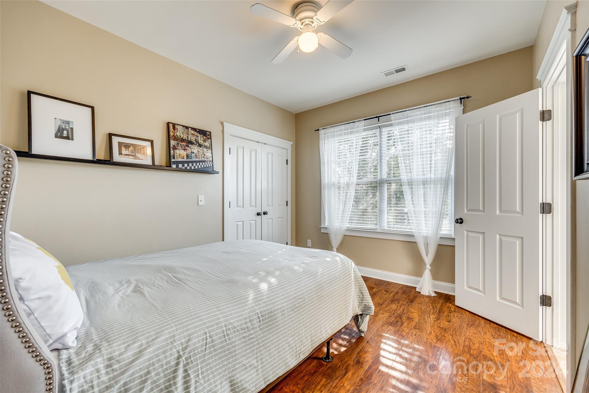 1722 Lakeland Trail Drive