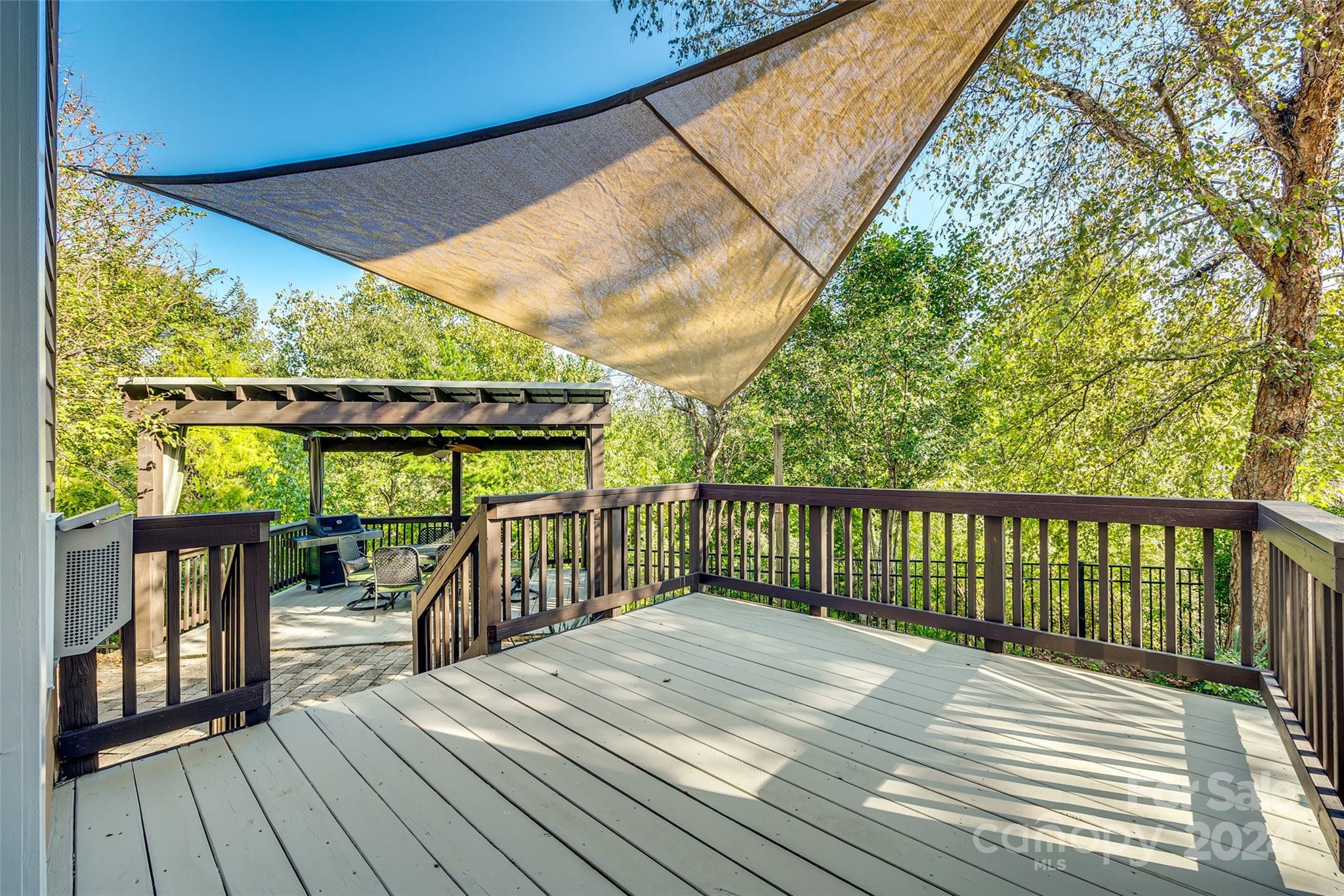 1722 Lakeland Trail Drive