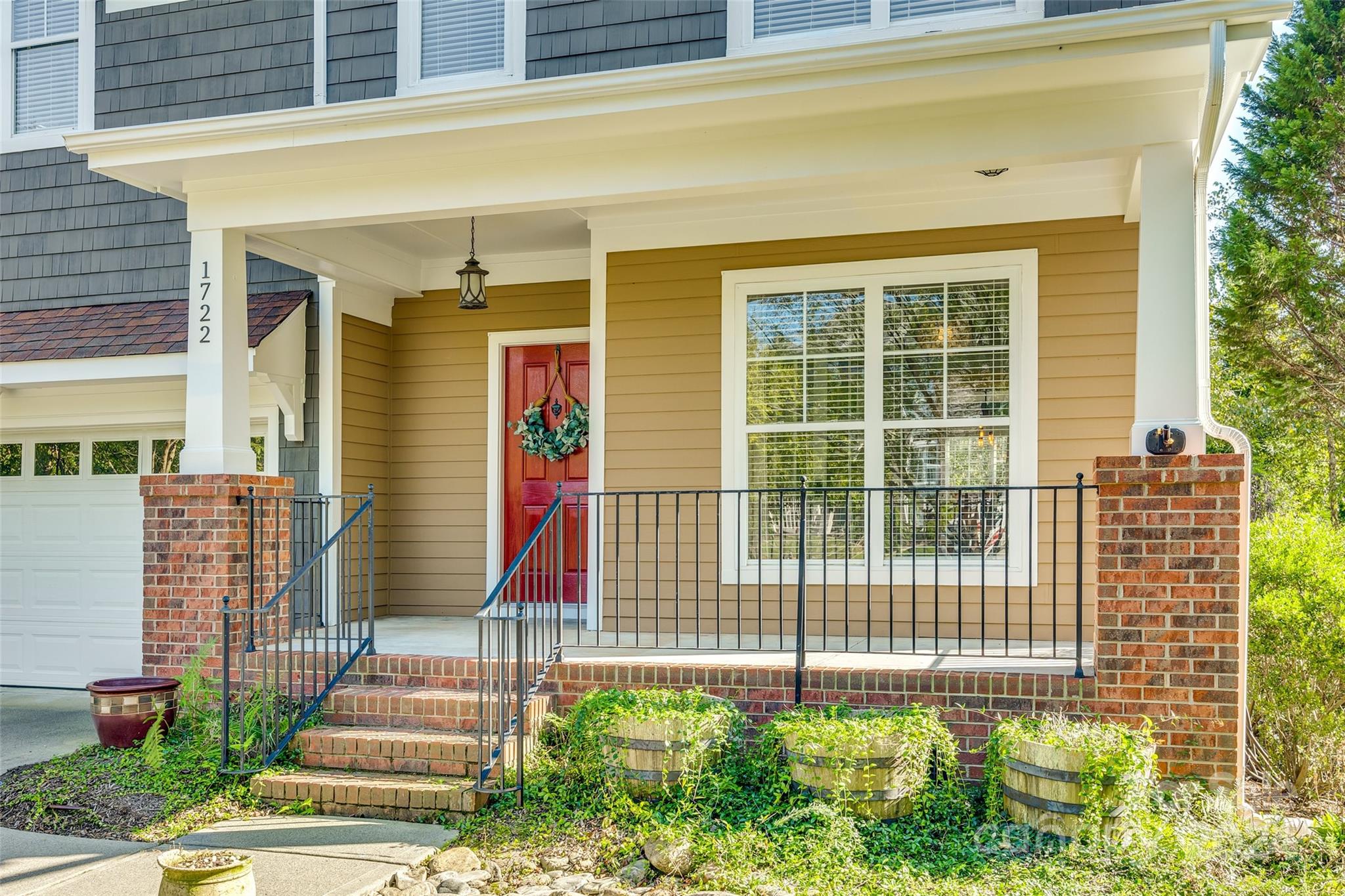 1722 Lakeland Trail Drive