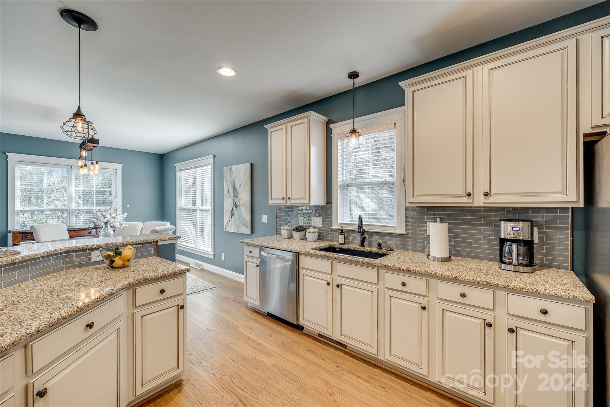 1722 Lakeland Trail Drive