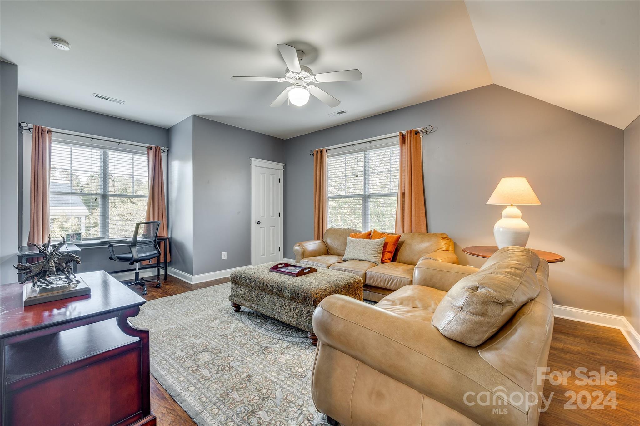 1722 Lakeland Trail Drive