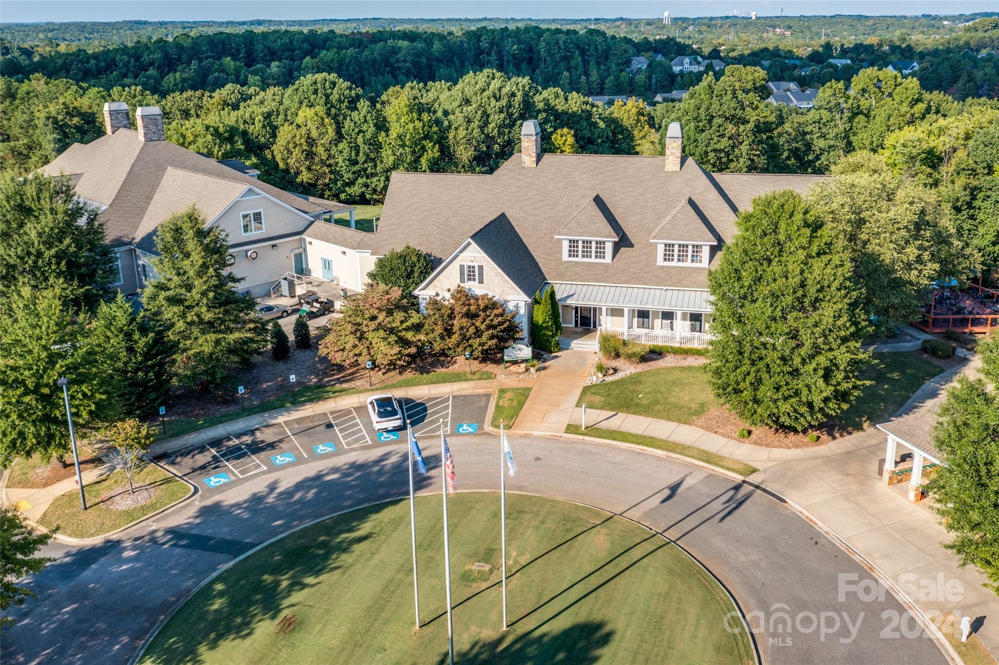 1722 Lakeland Trail Drive