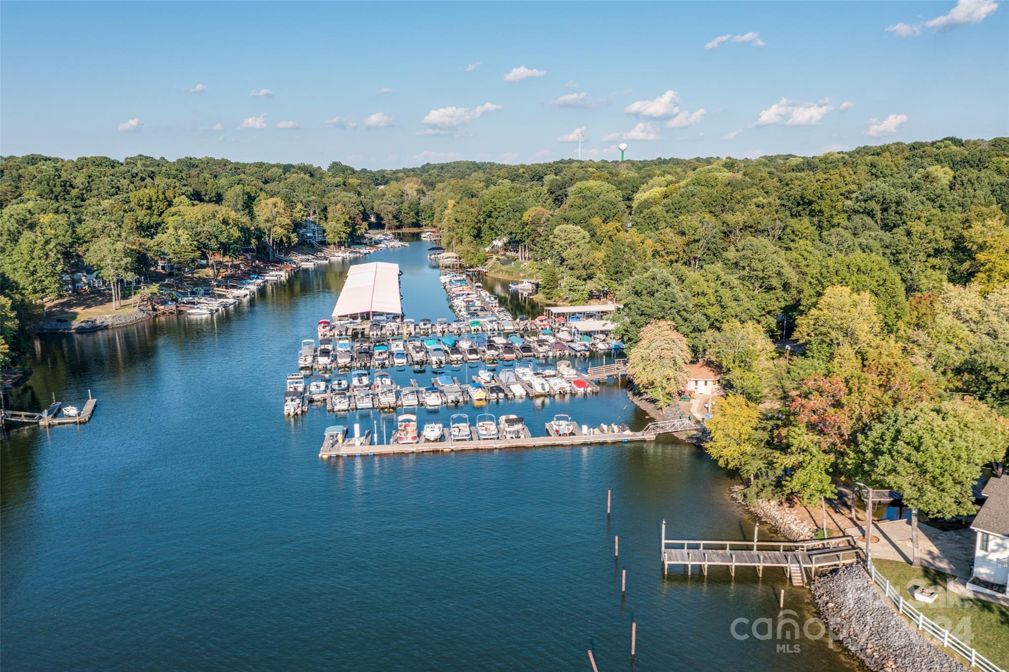 1722 Lakeland Trail Drive
