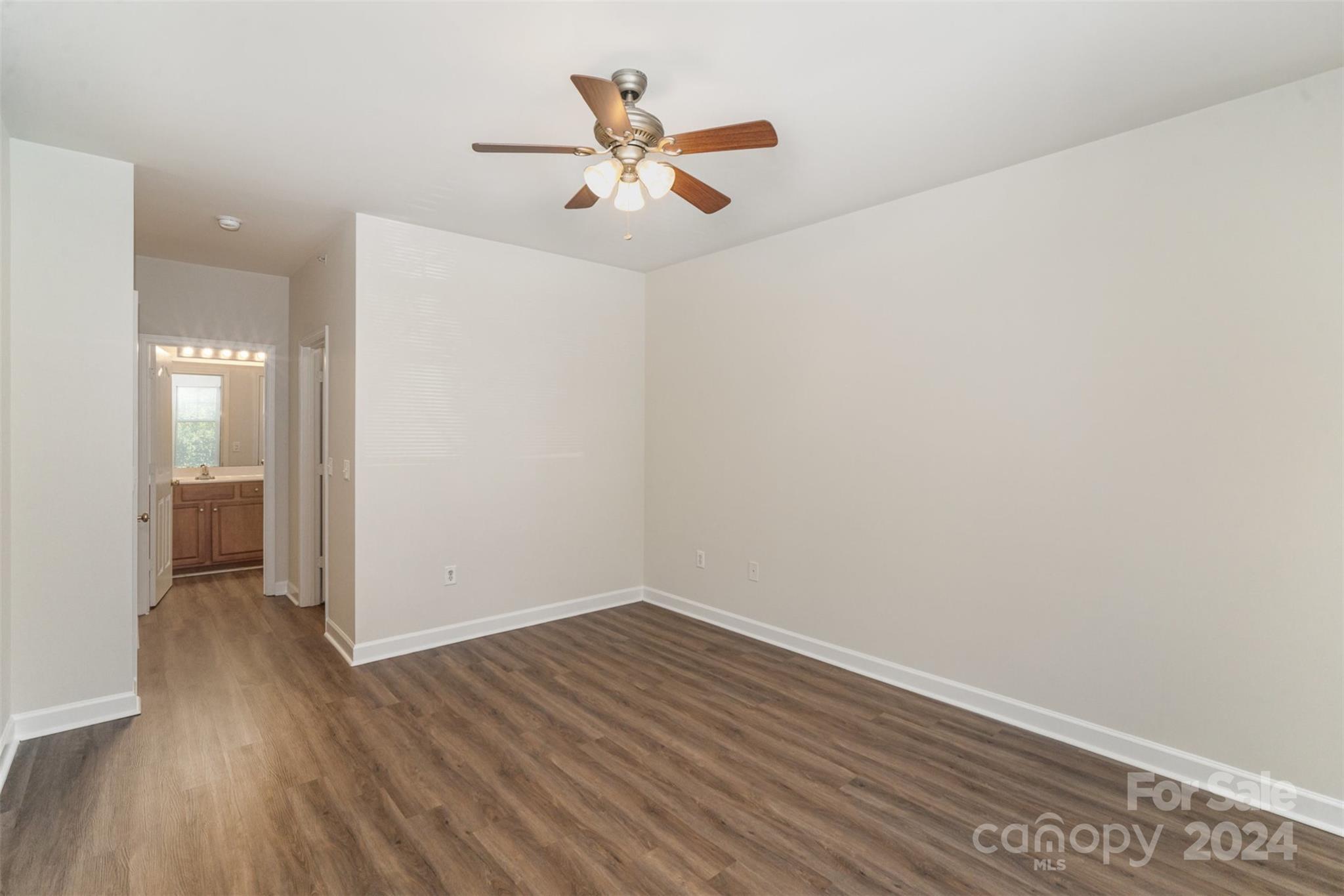 11273 Hyde Pointe Court
