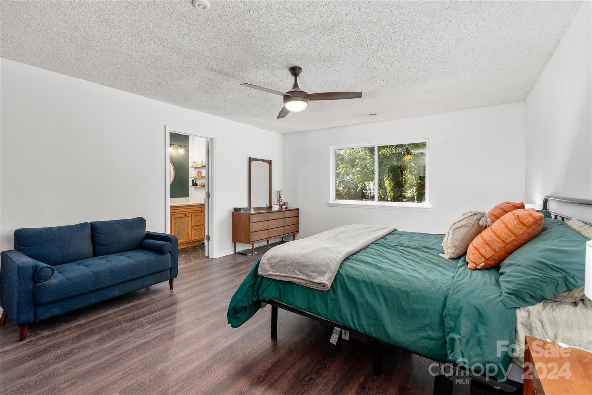 6600 Danbrooke Park Drive