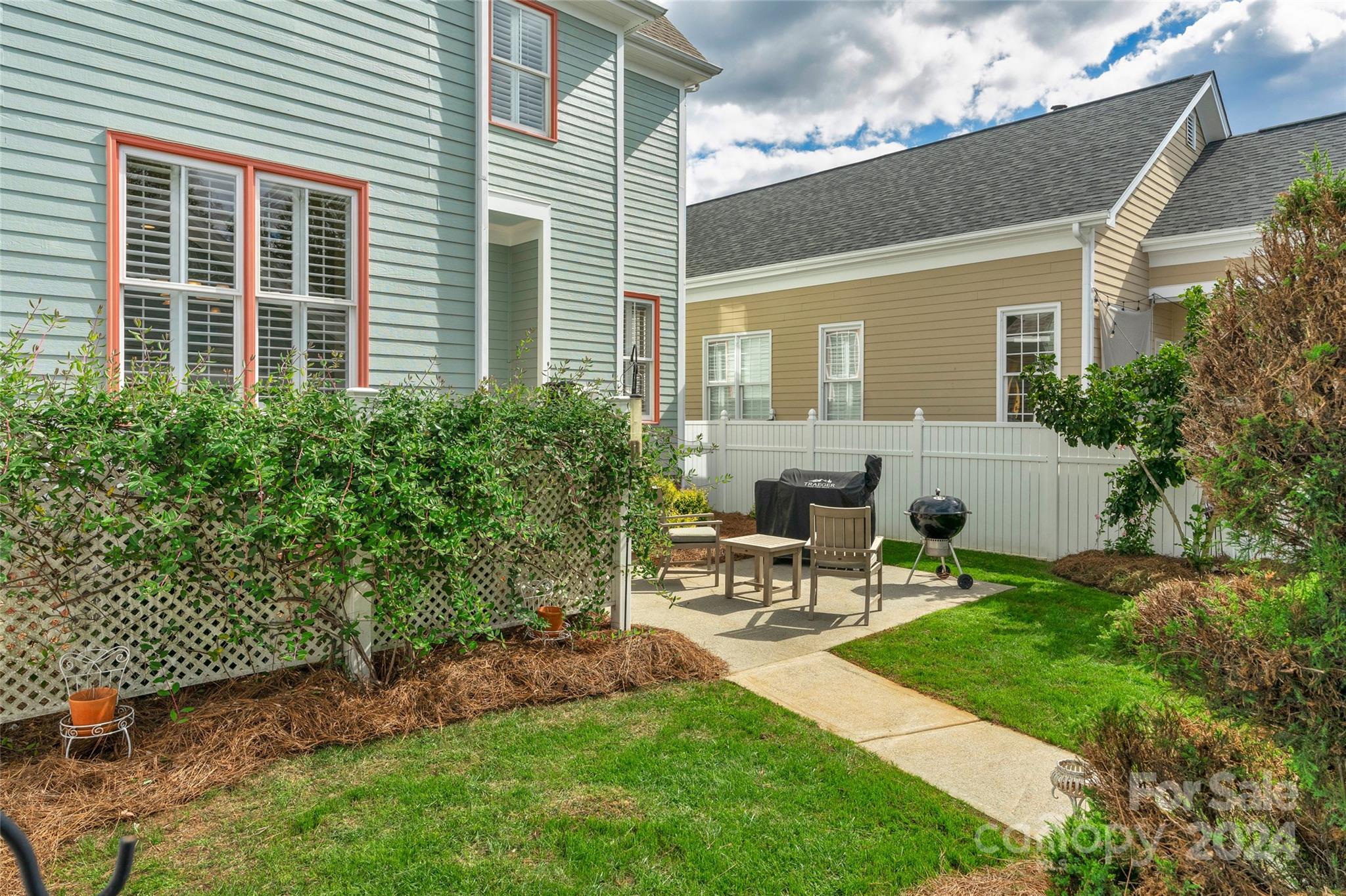 9636 Alma Blount Boulevard