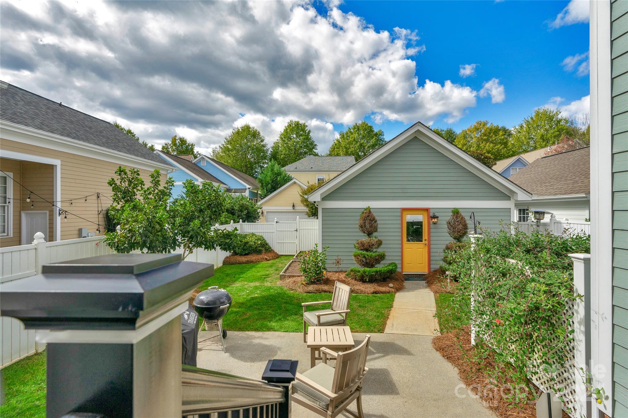 9636 Alma Blount Boulevard