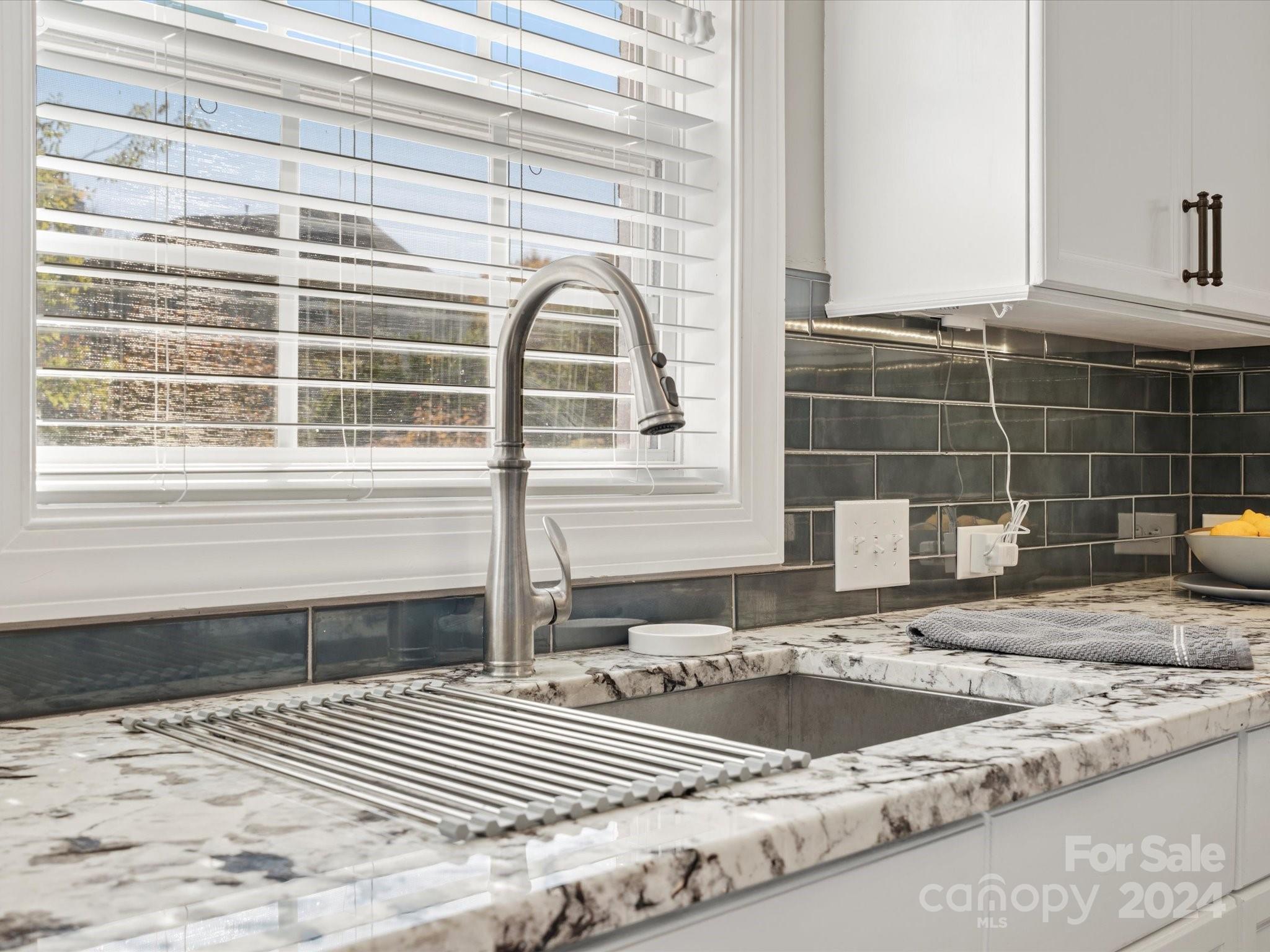 11118 Fountaingrove Drive