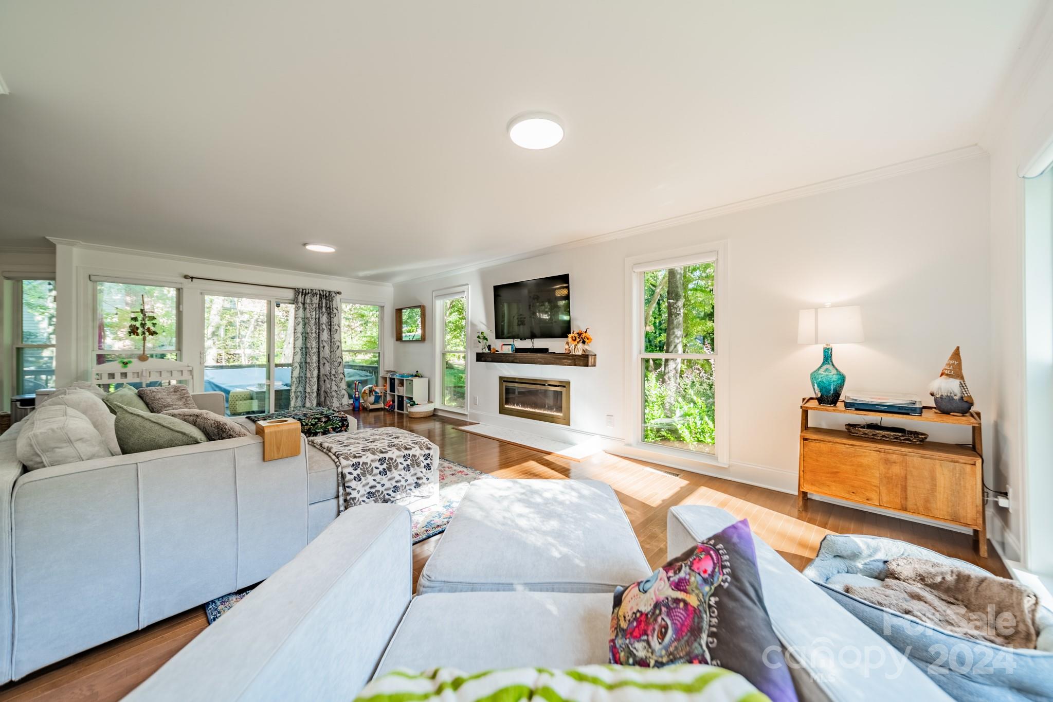 9901 Spring Harvest Drive