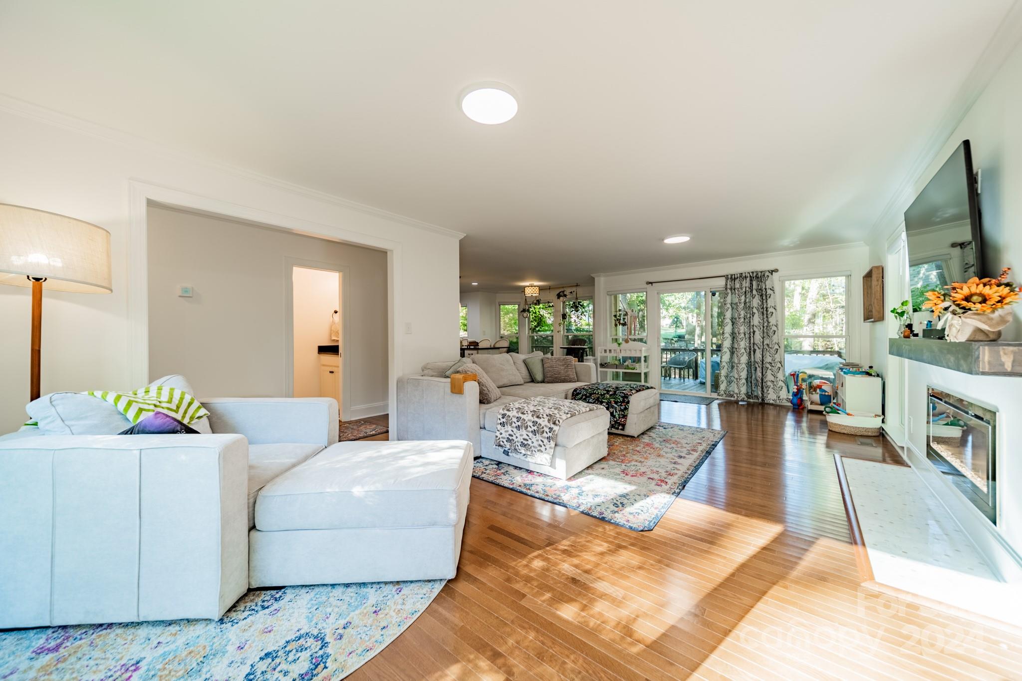 9901 Spring Harvest Drive