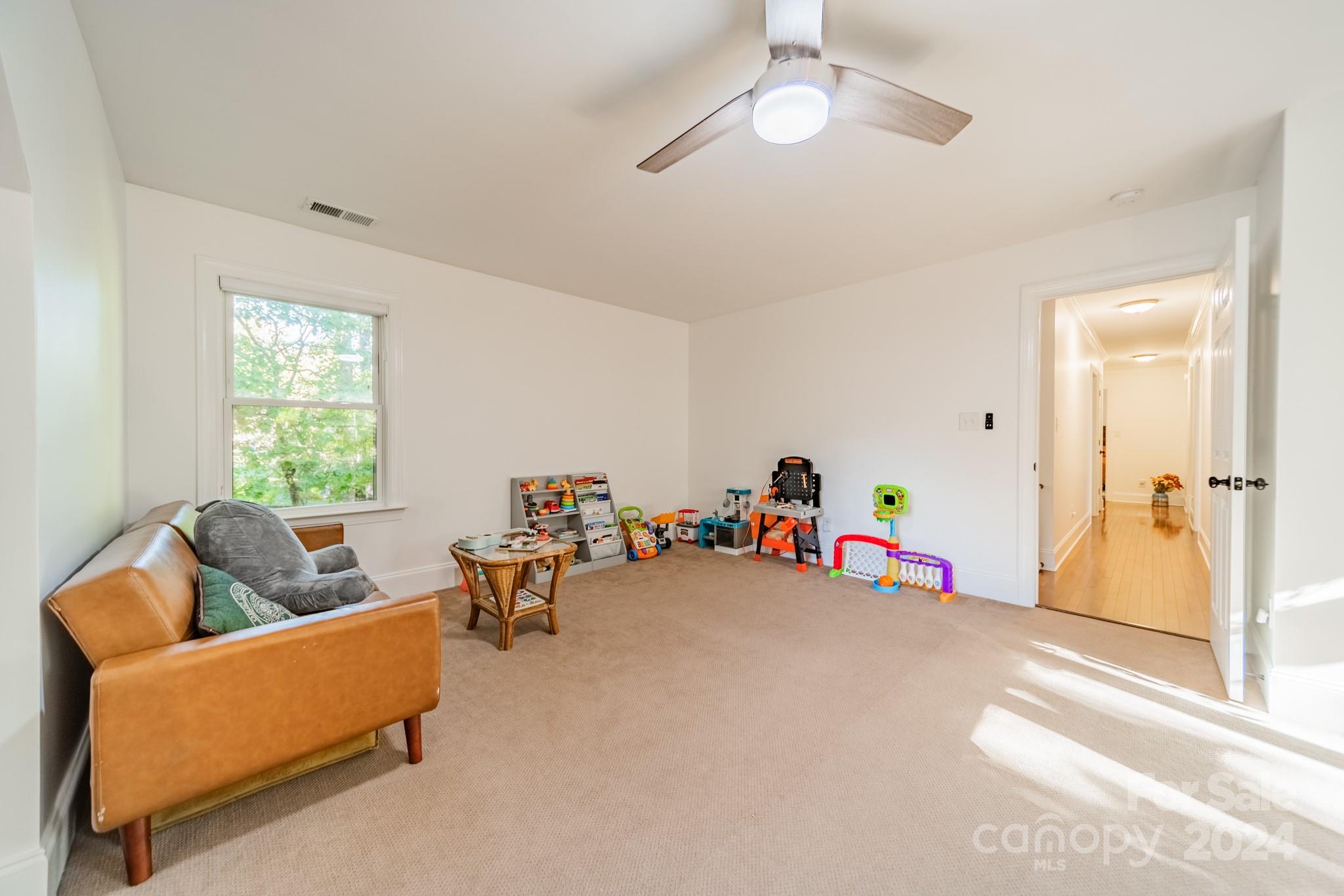 9901 Spring Harvest Drive