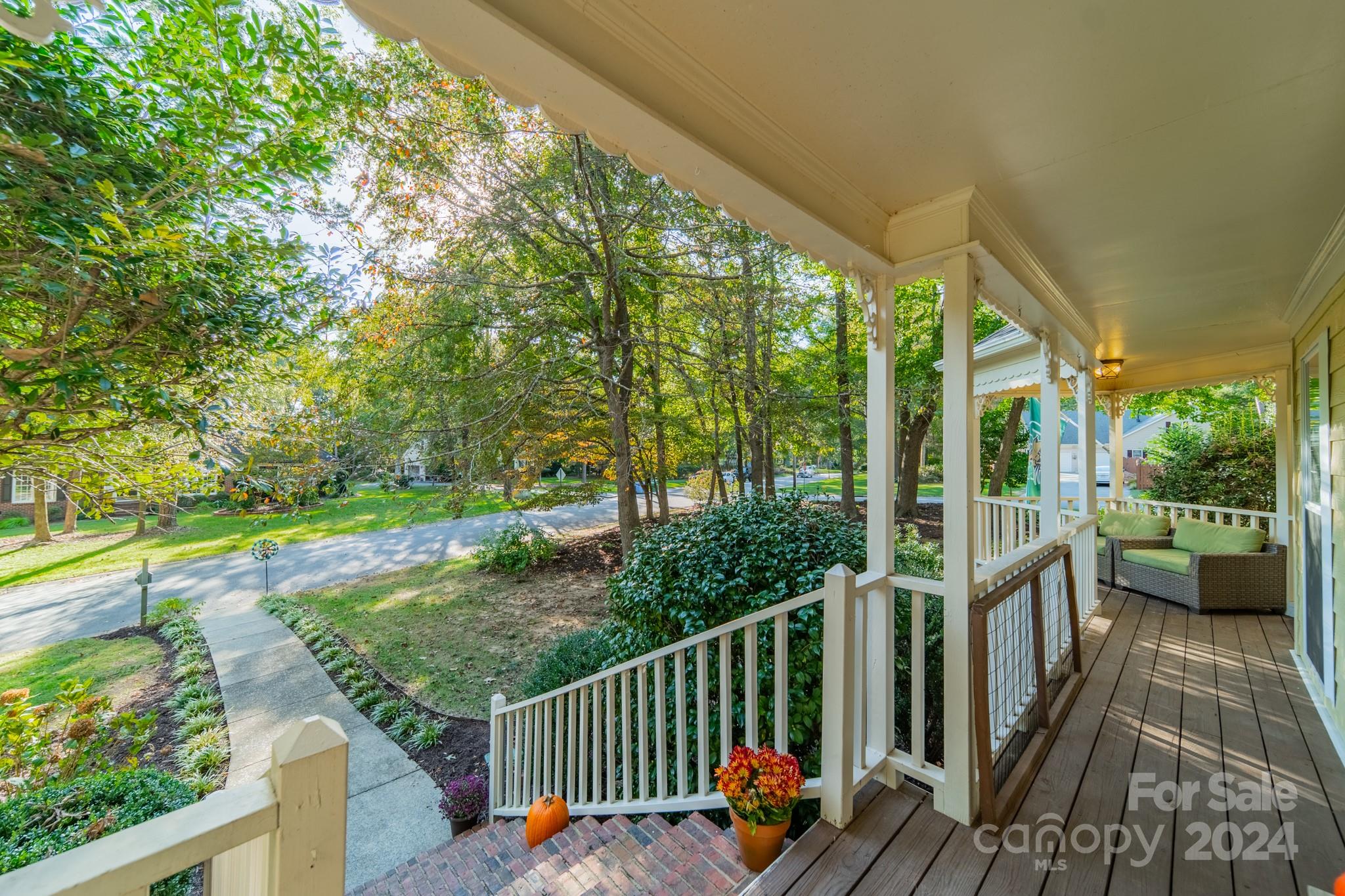 9901 Spring Harvest Drive