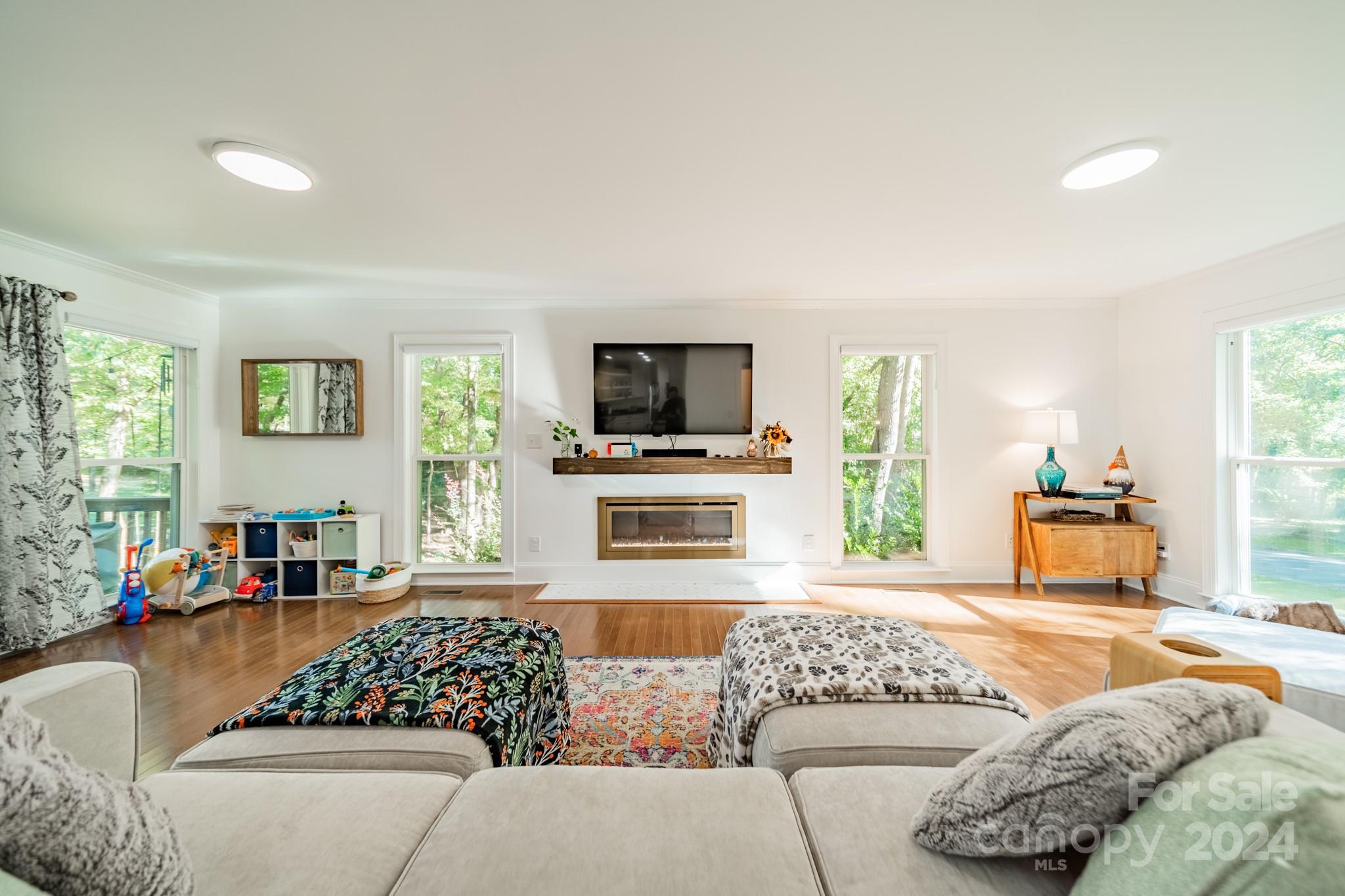 9901 Spring Harvest Drive