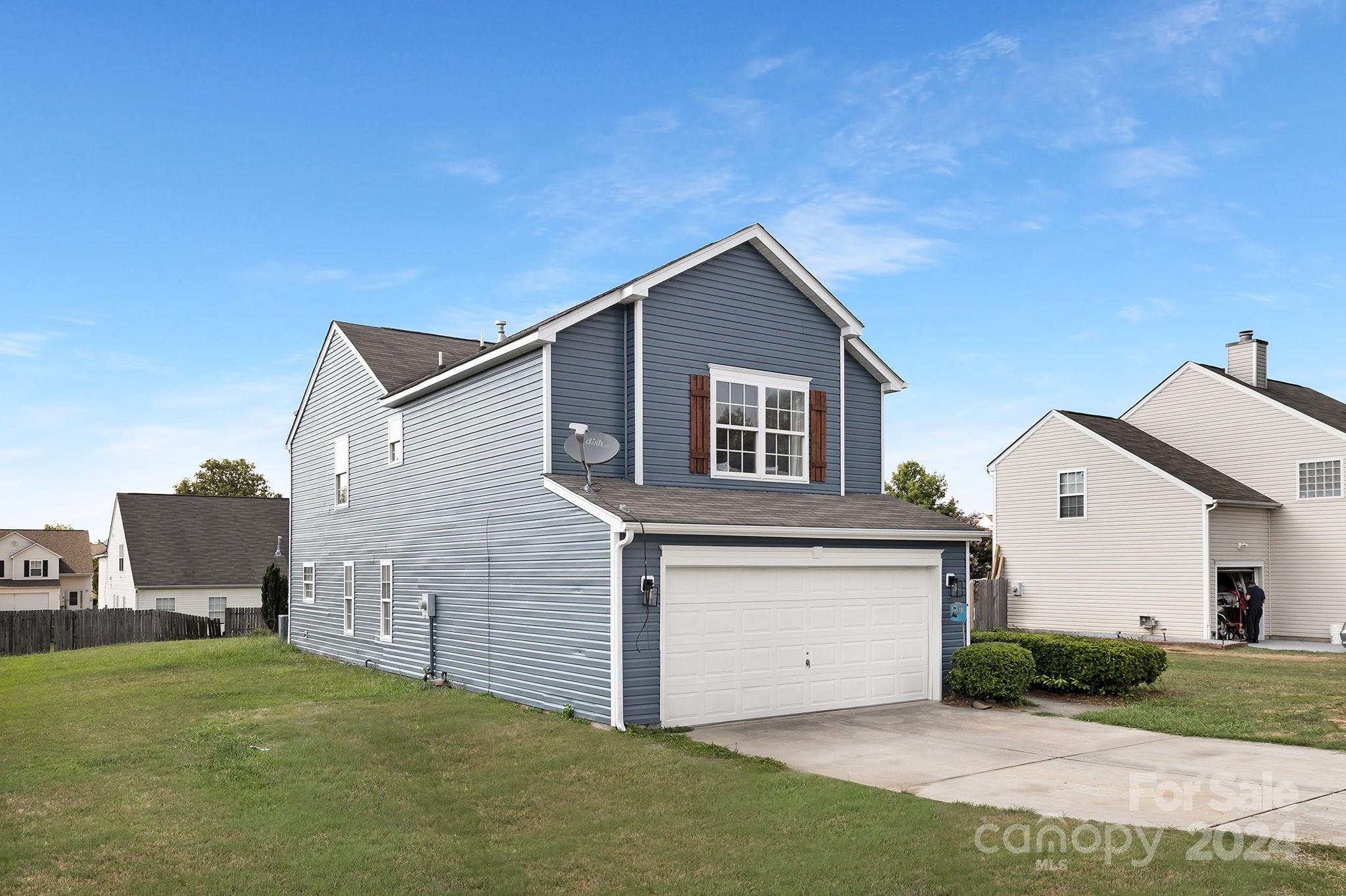 2773 Round Hill Court