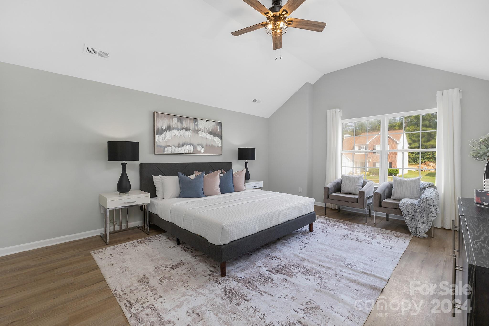 2773 Round Hill Court