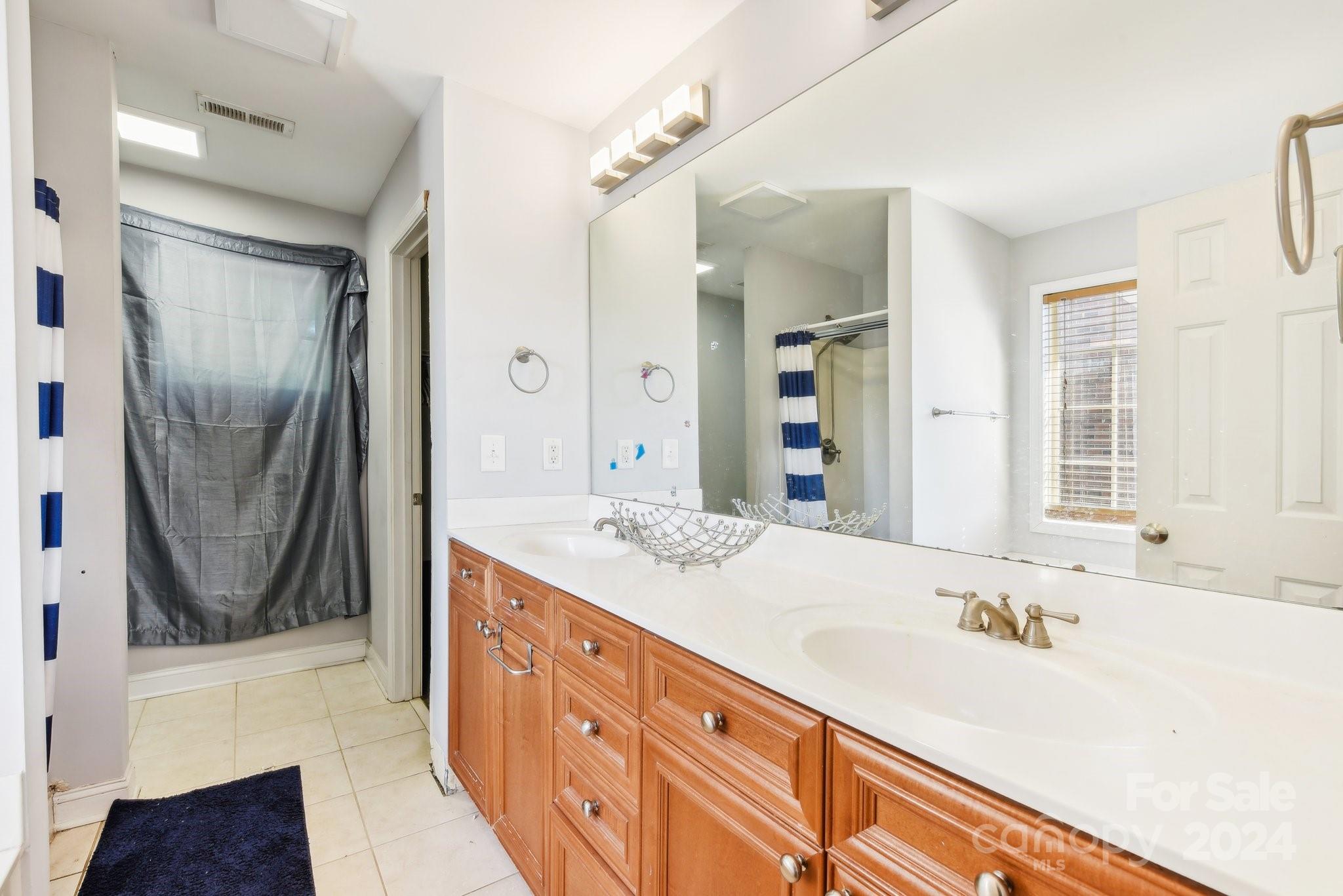 2000 Chandler Forest Court