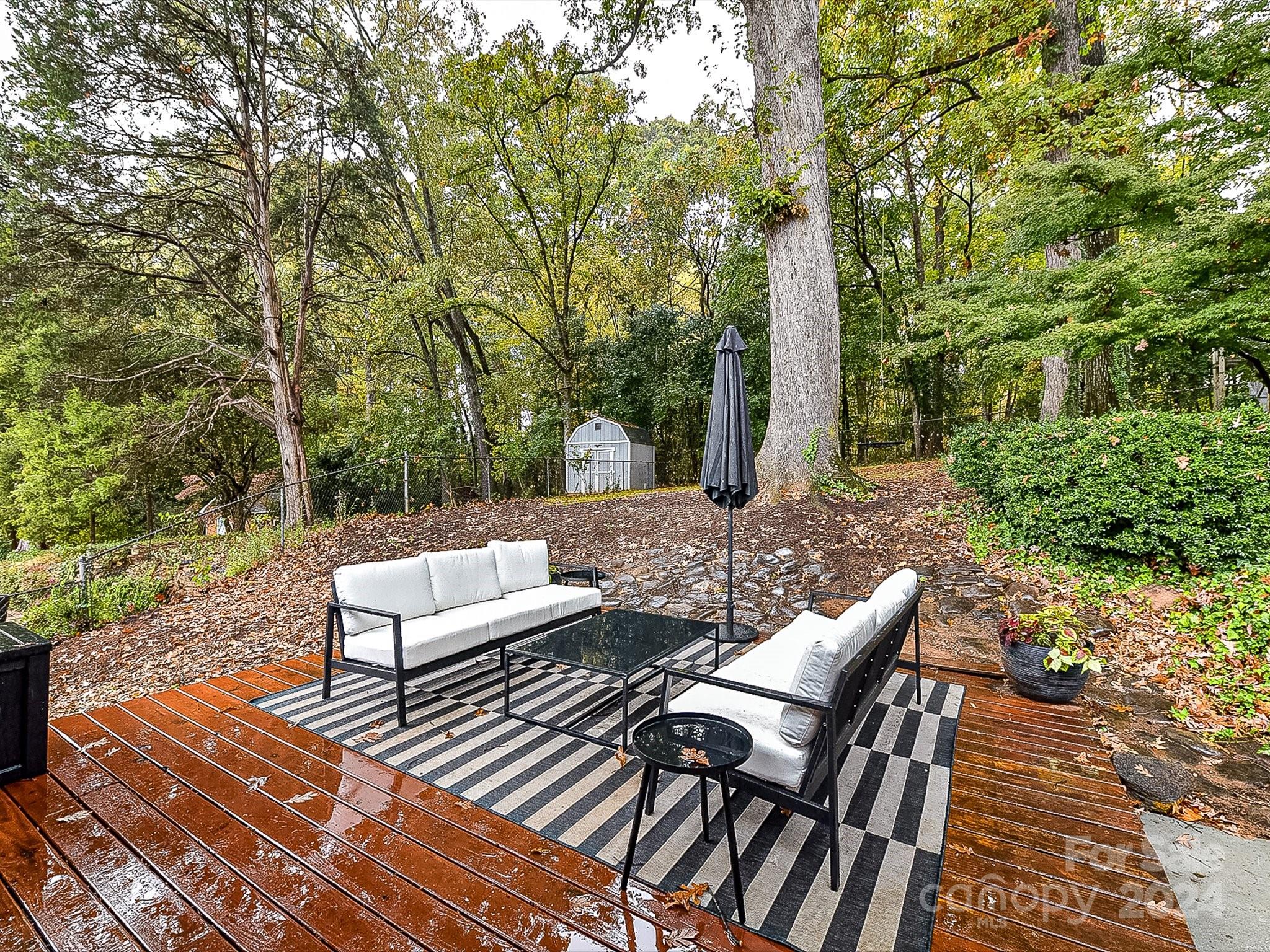 1743 Edgewater Drive