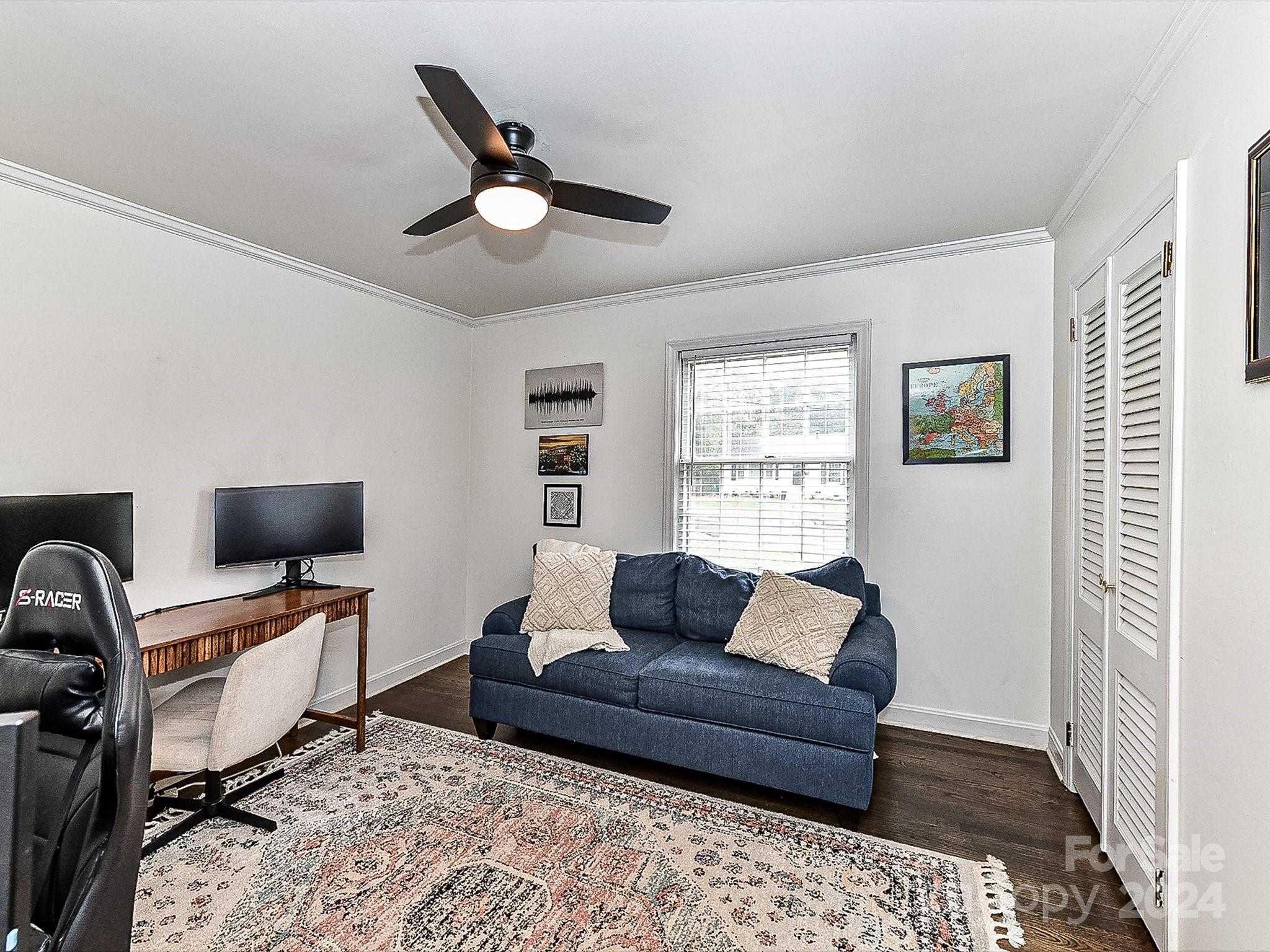 1743 Edgewater Drive