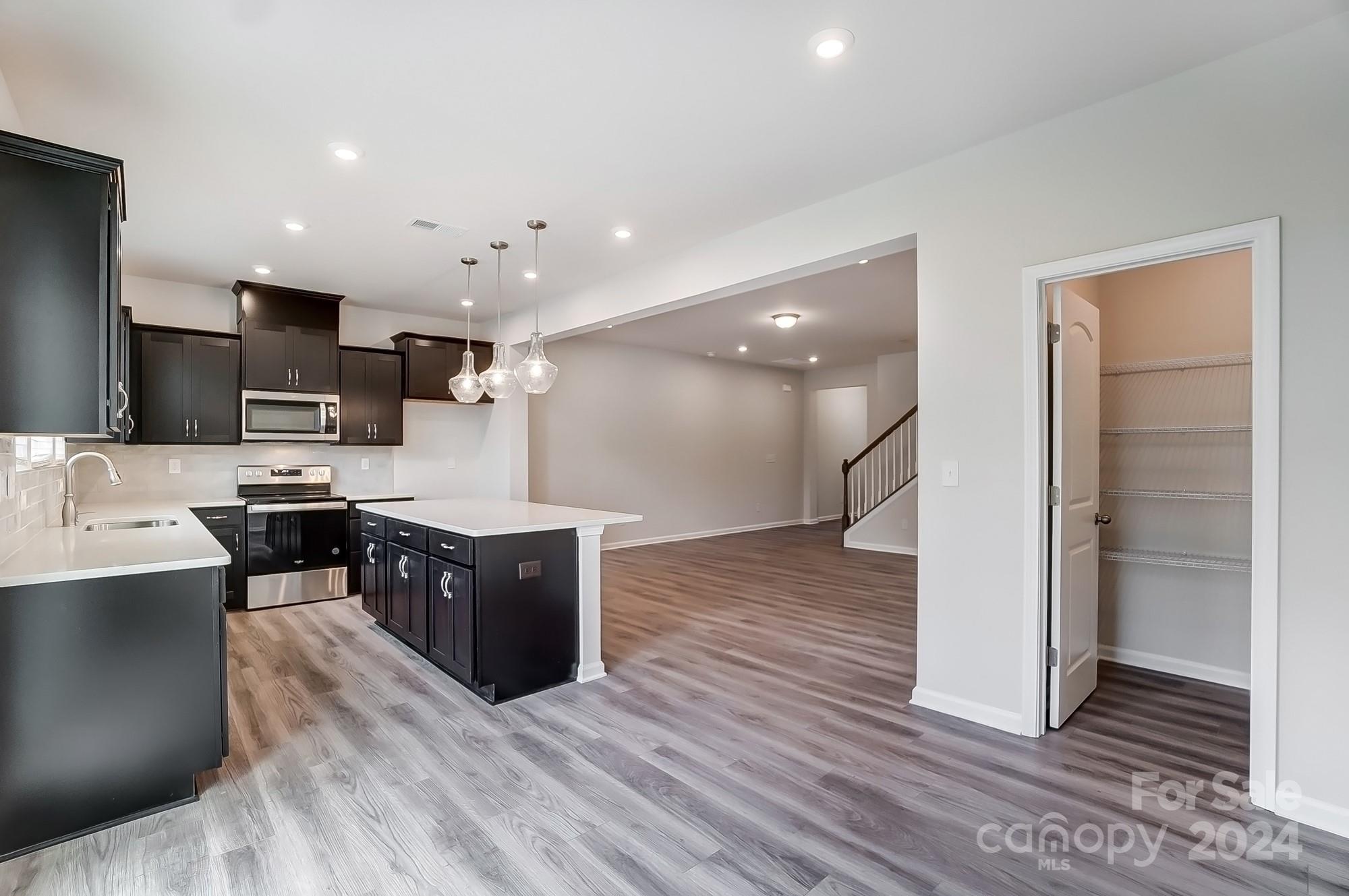 14858 Tamarack Drive