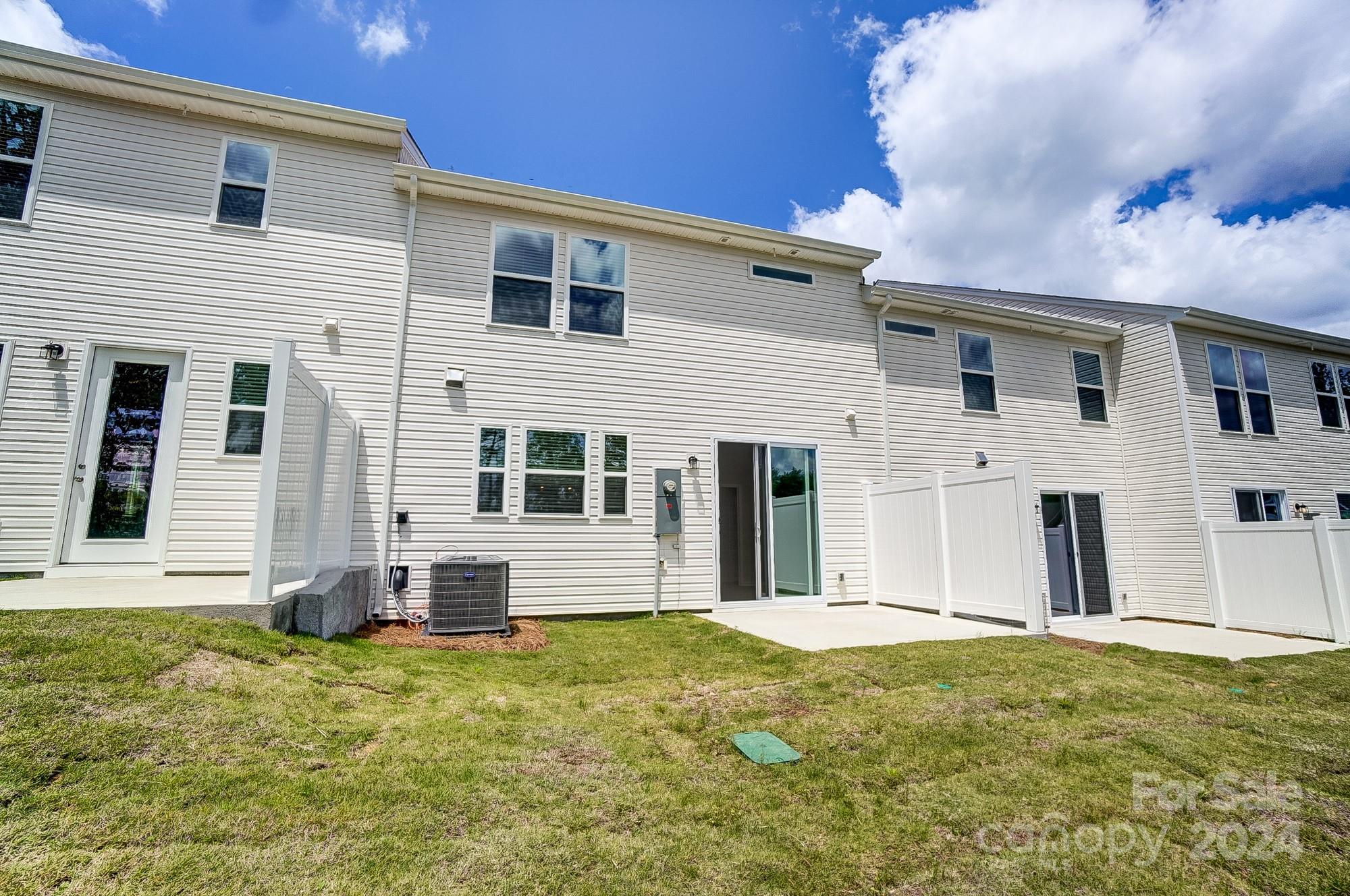 14858 Tamarack Drive