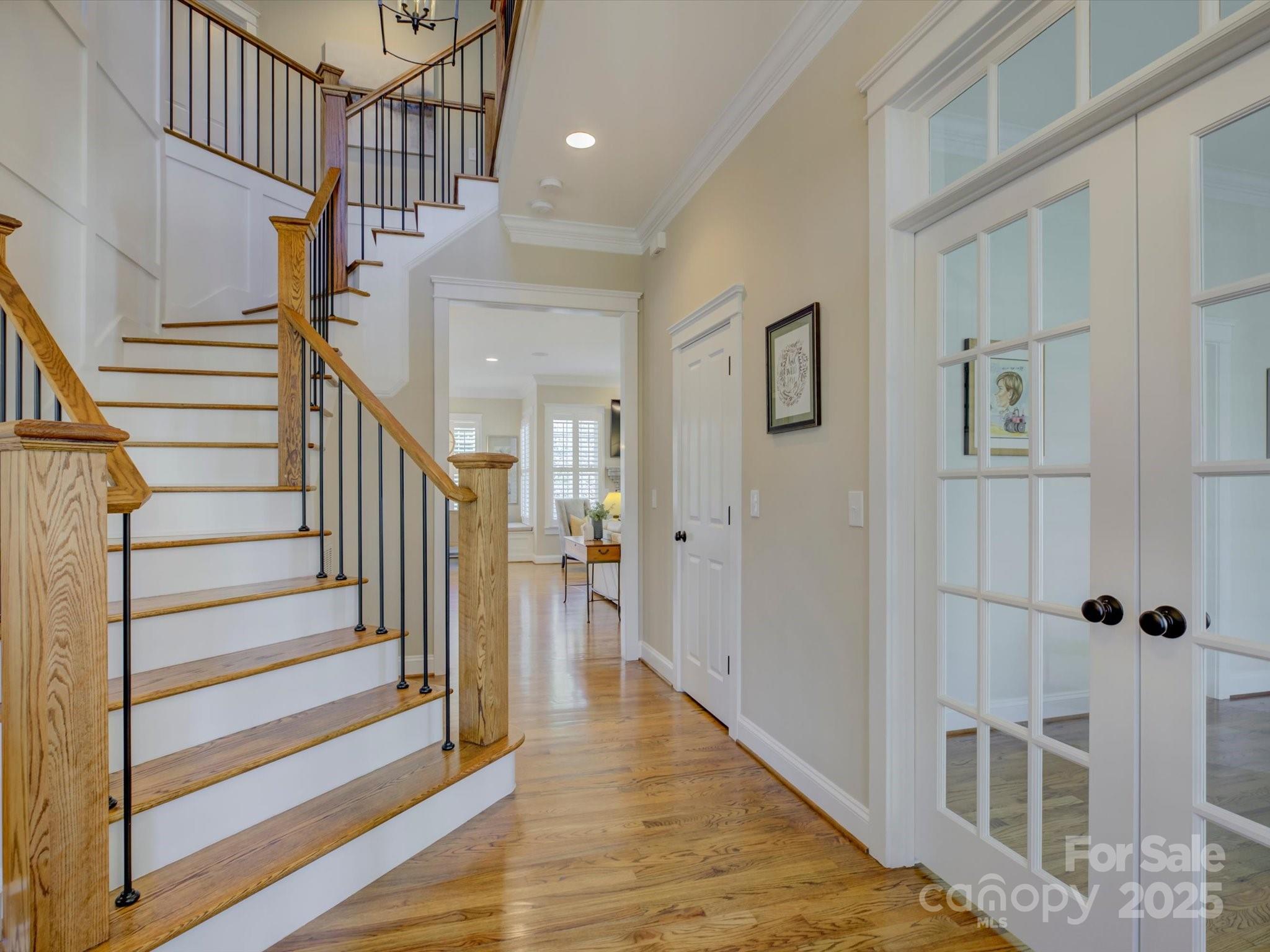 5702 Morris Hunt Drive