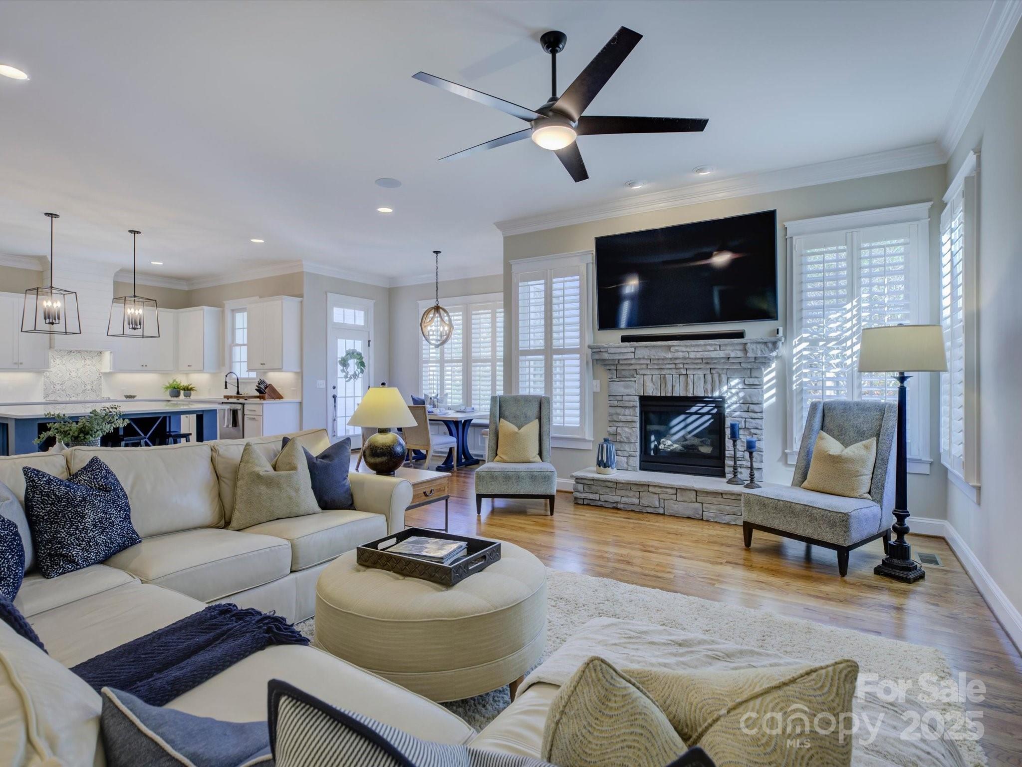 5702 Morris Hunt Drive