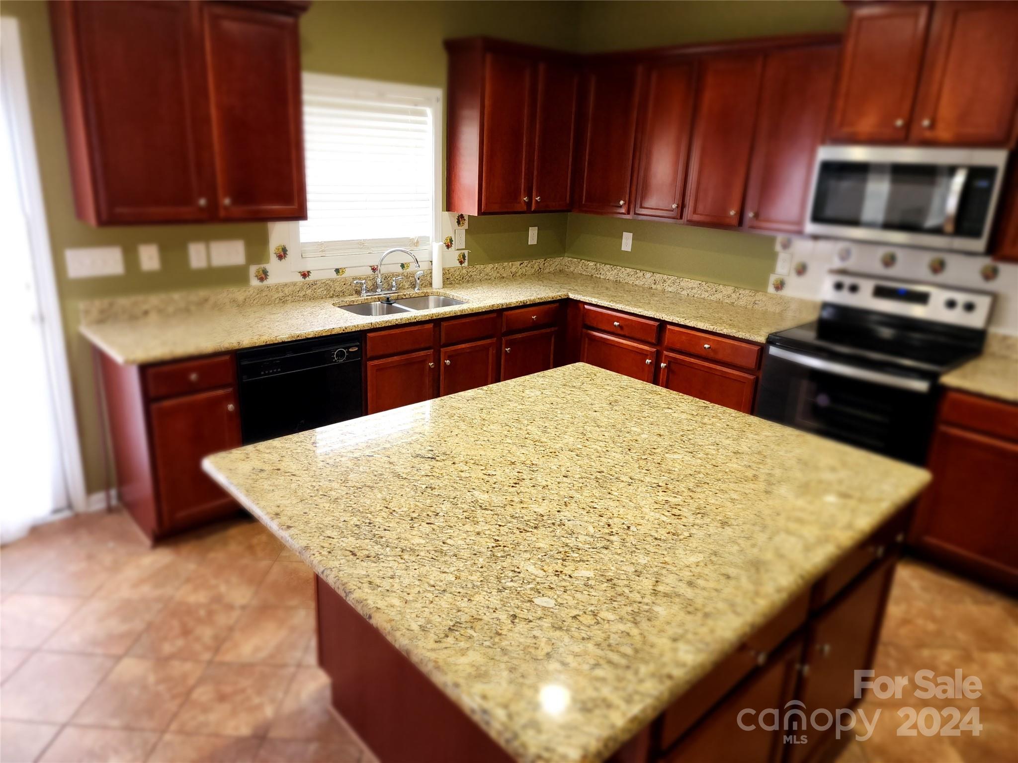 1302 Gambel Drive NW