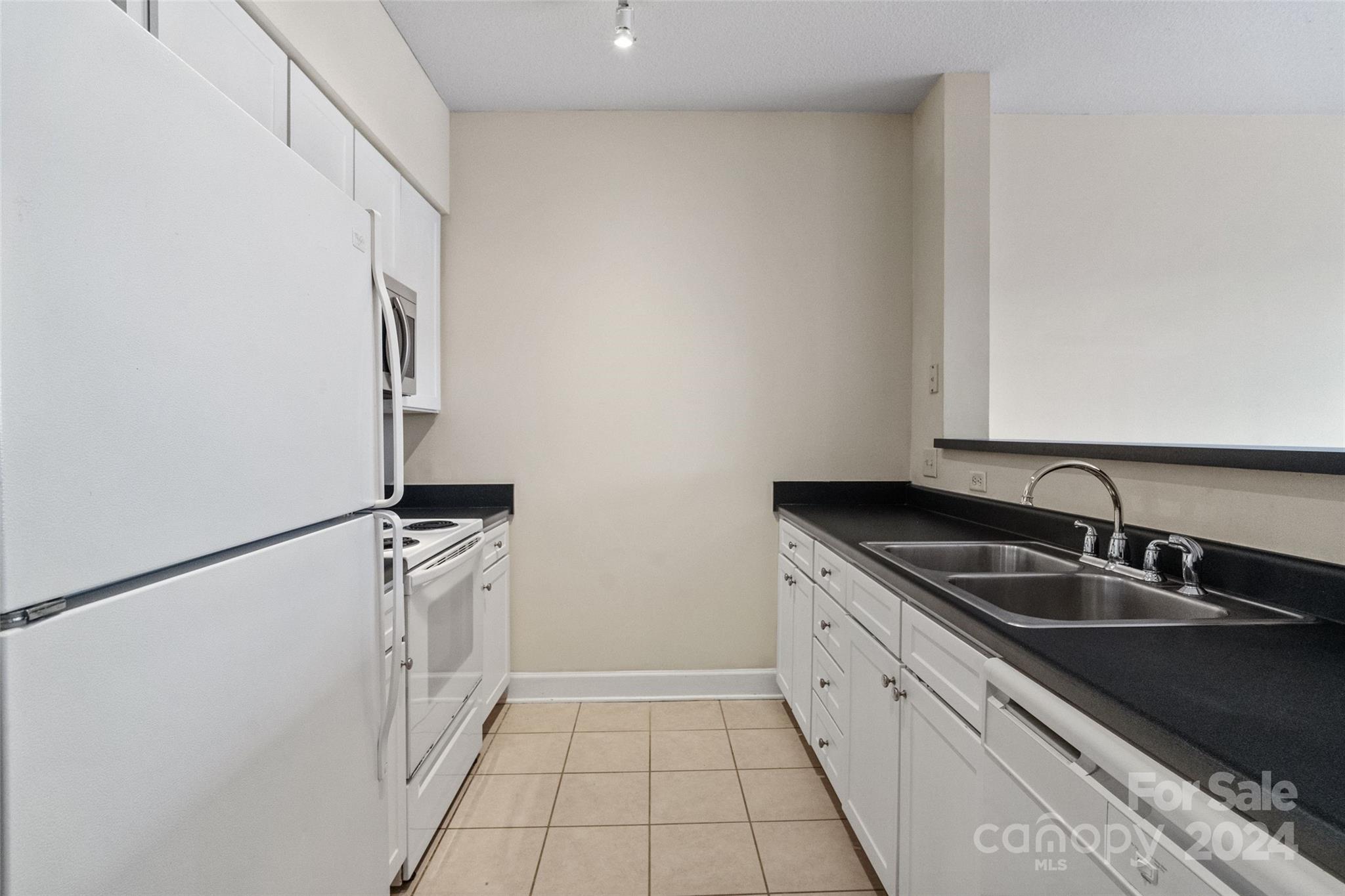 1315 East Boulevard Unit: 515