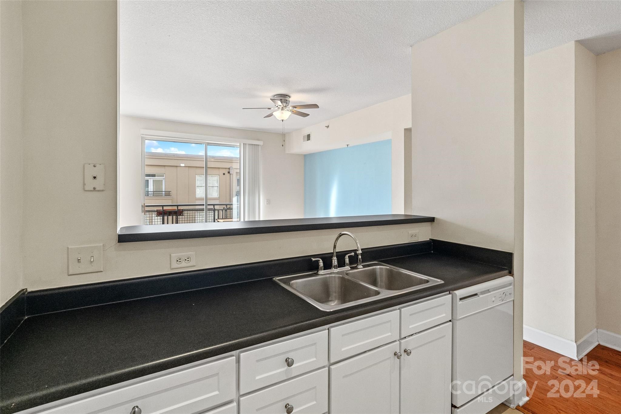 1315 East Boulevard Unit: 515