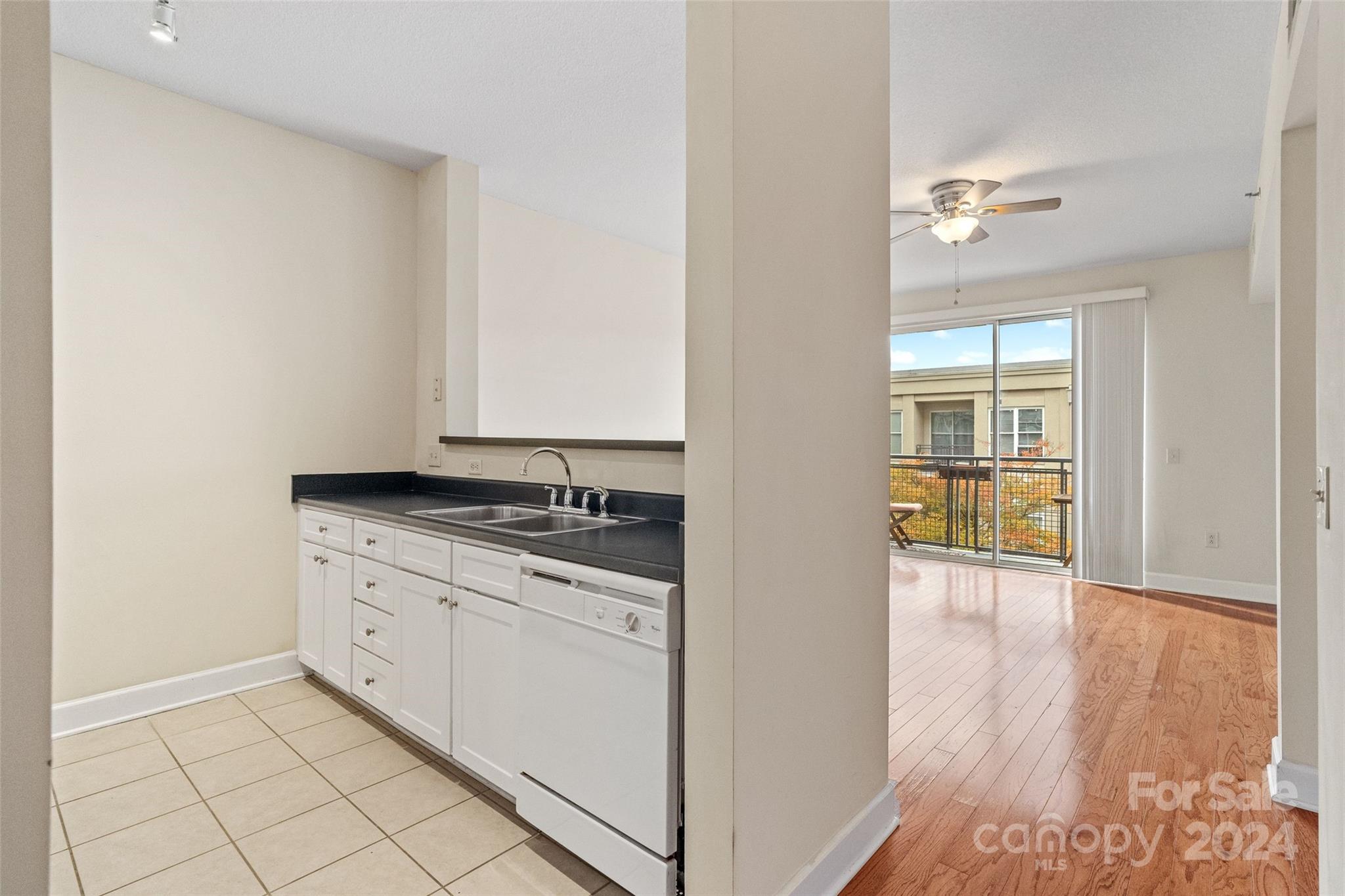 1315 East Boulevard Unit: 515