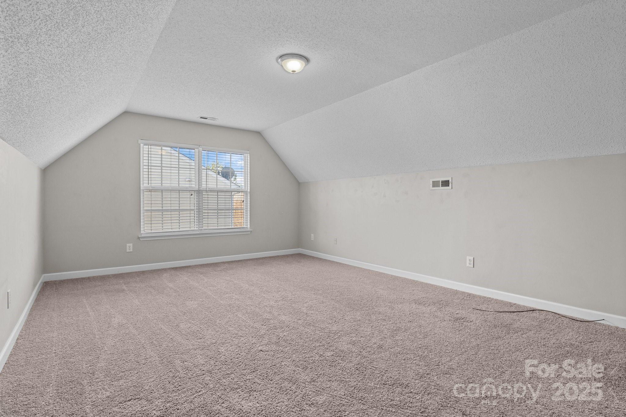 641 Woodington Lane