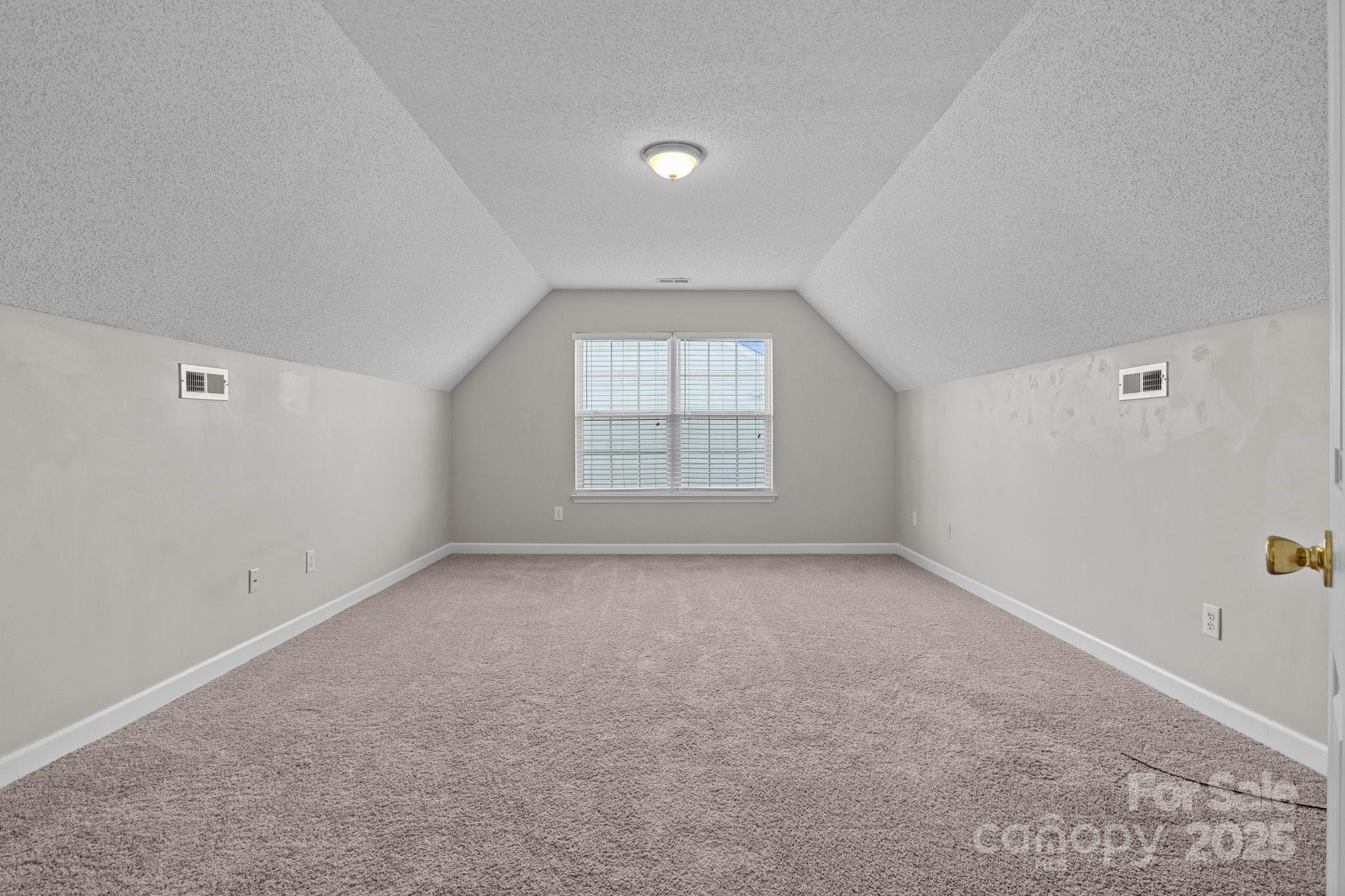 641 Woodington Lane