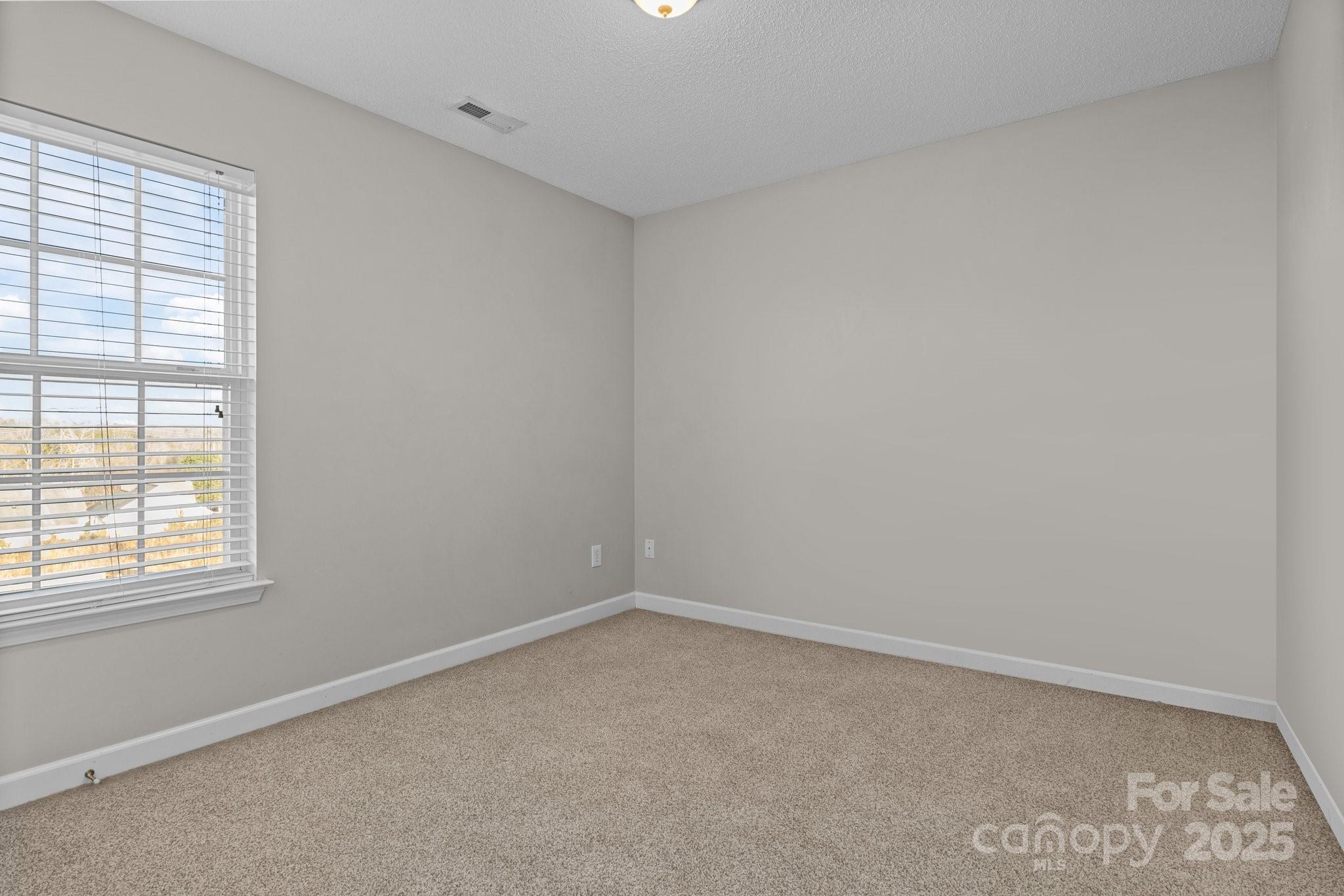641 Woodington Lane