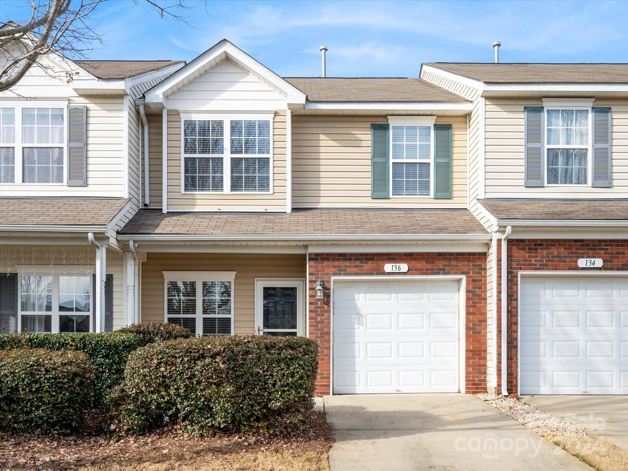 136 Rapids Road