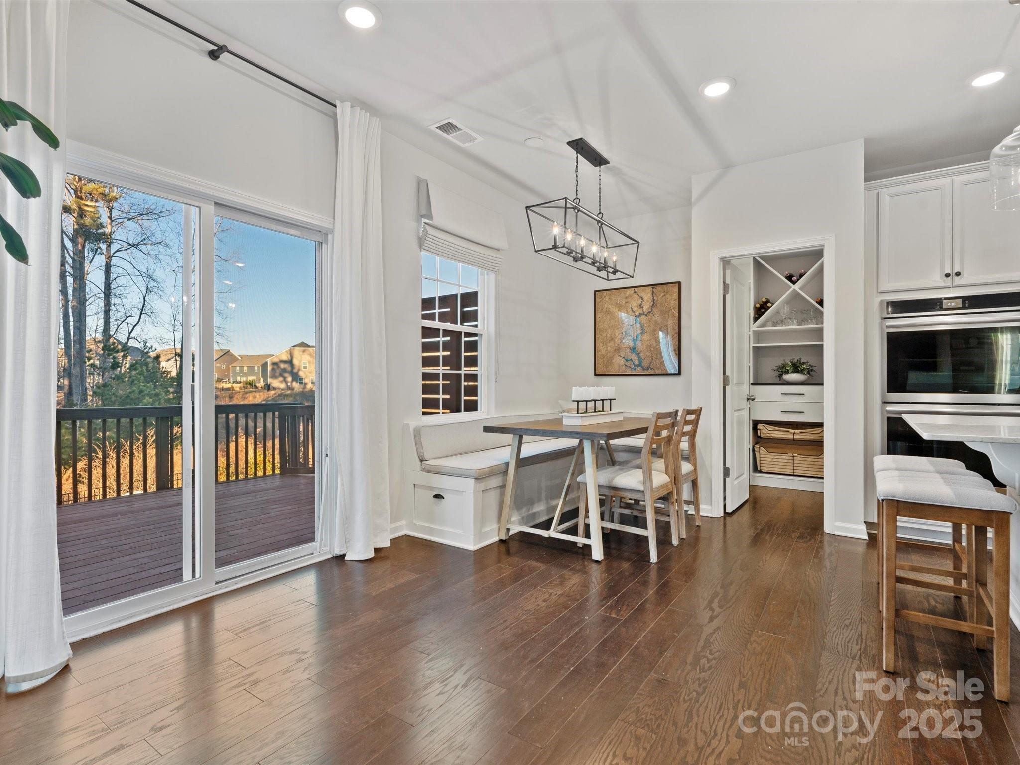17718 Snug Harbor Road
