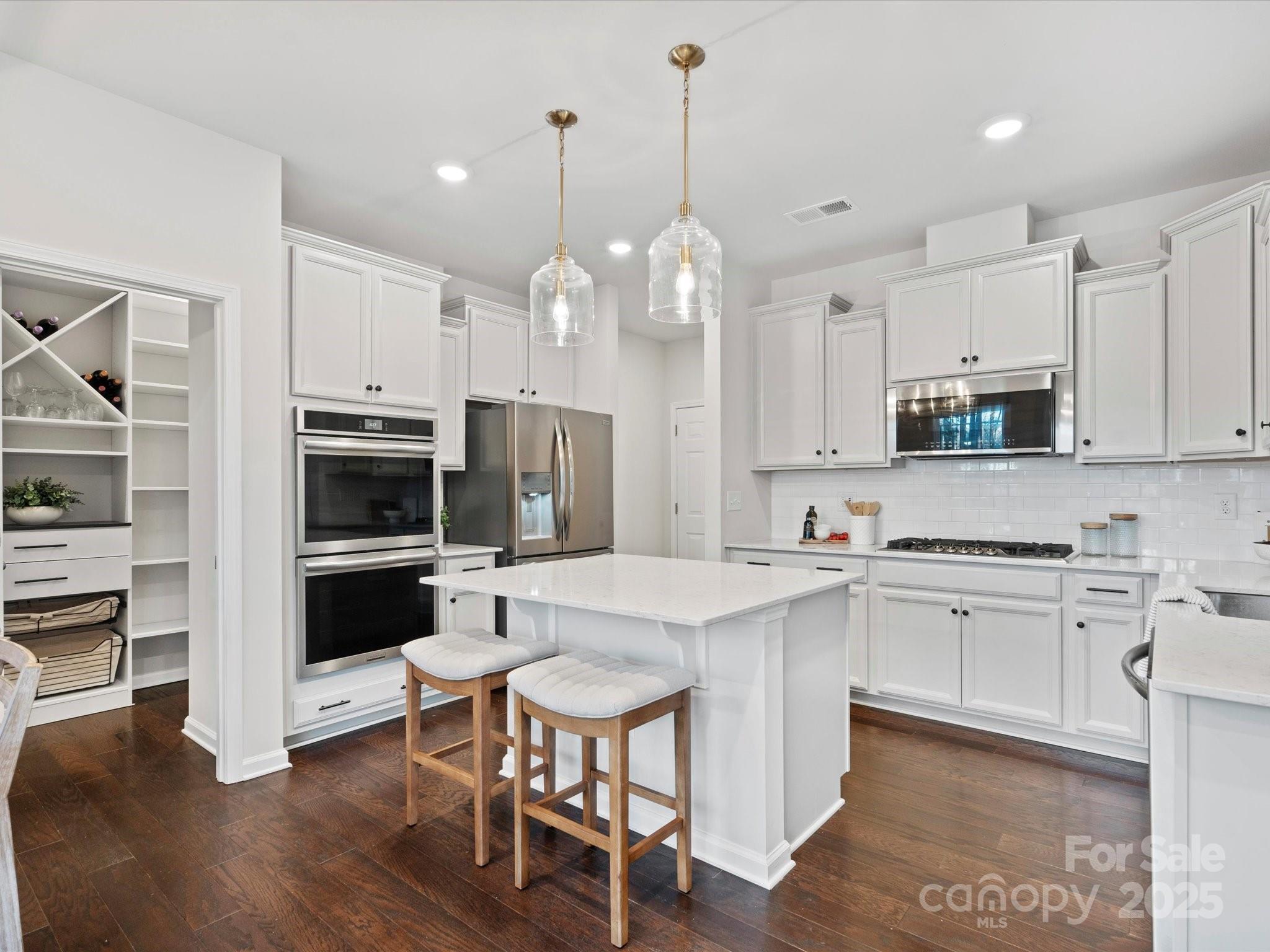 17718 Snug Harbor Road