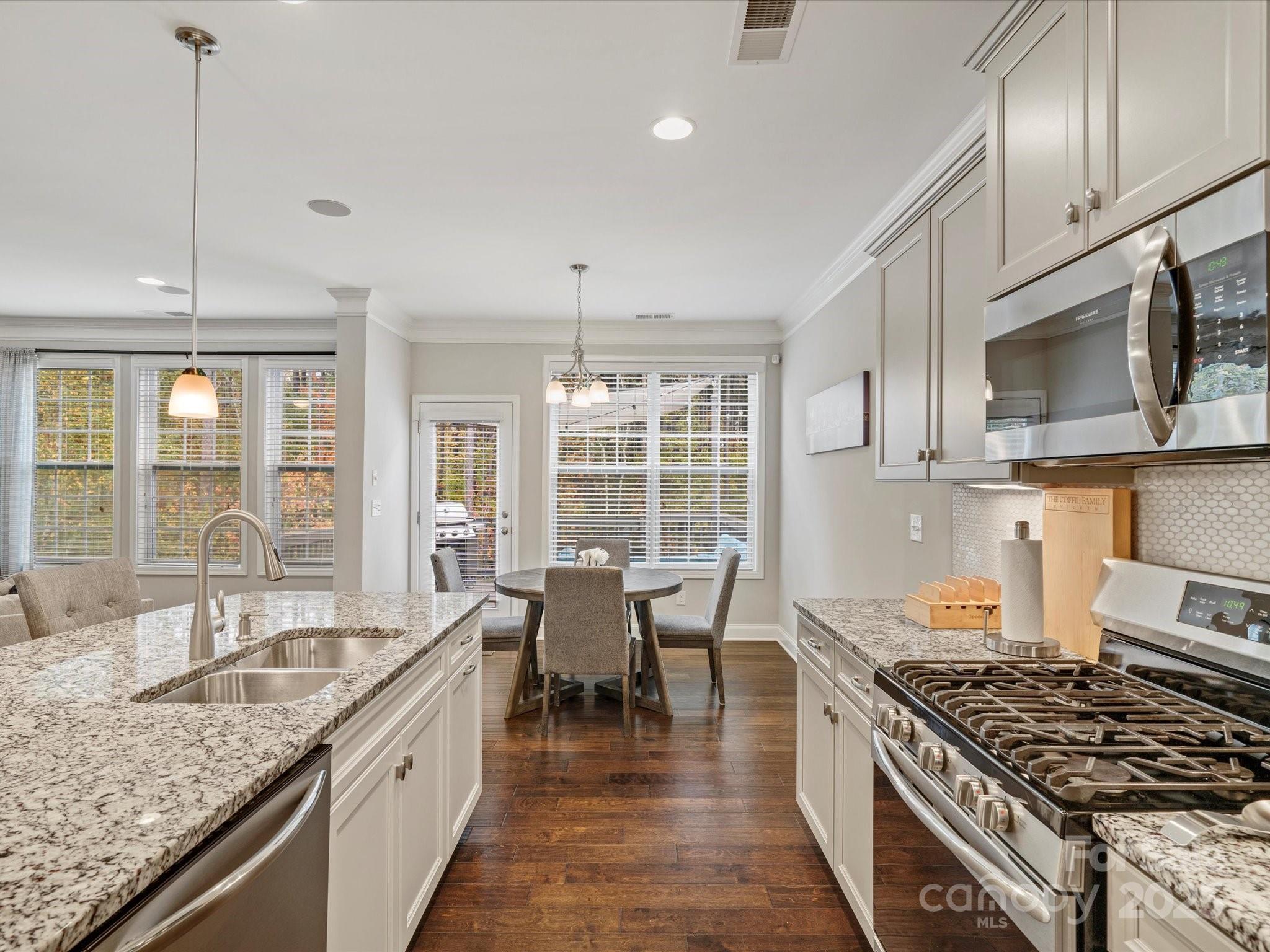 9507 Inverness Bay Road