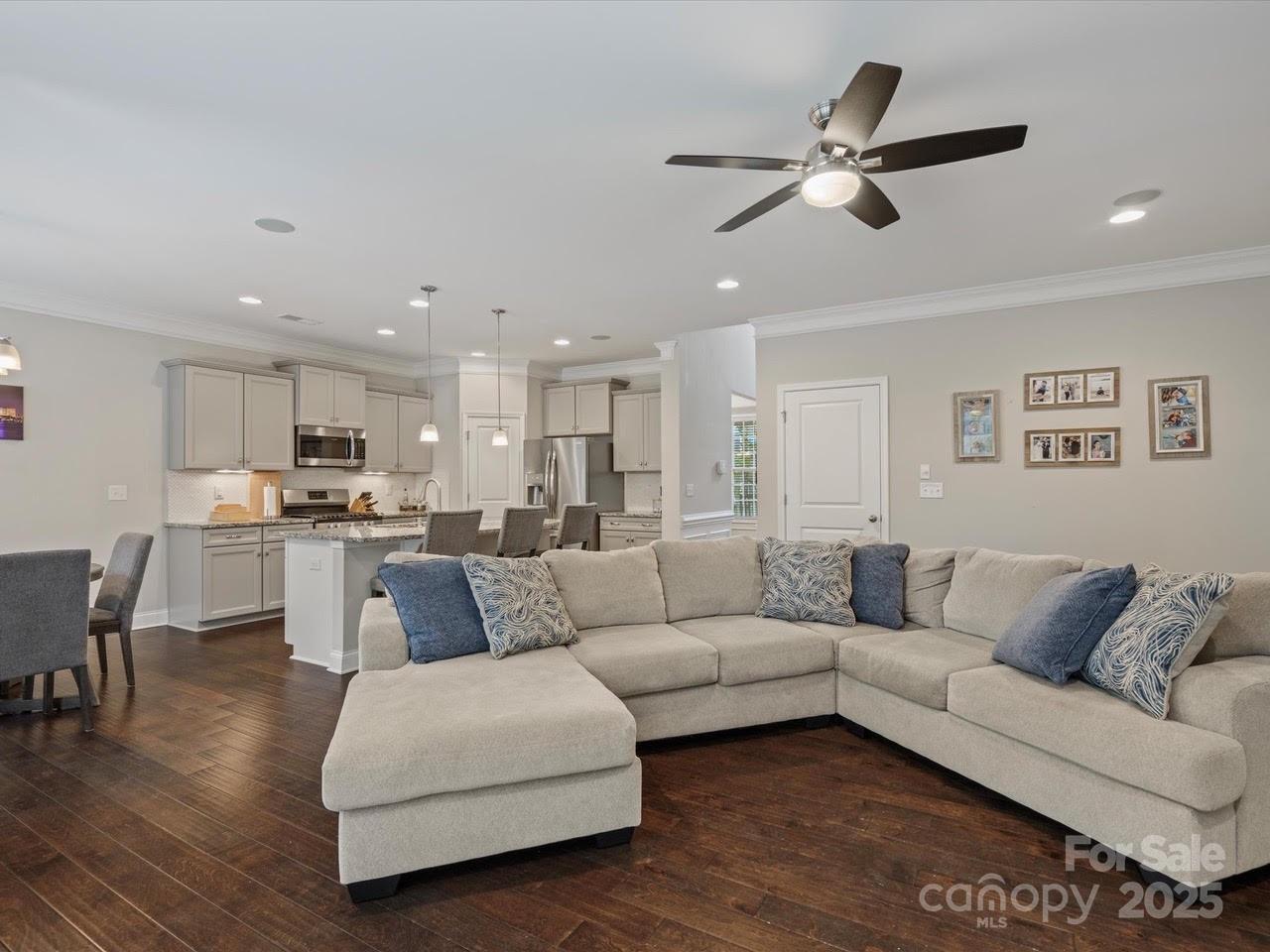 9507 Inverness Bay Road