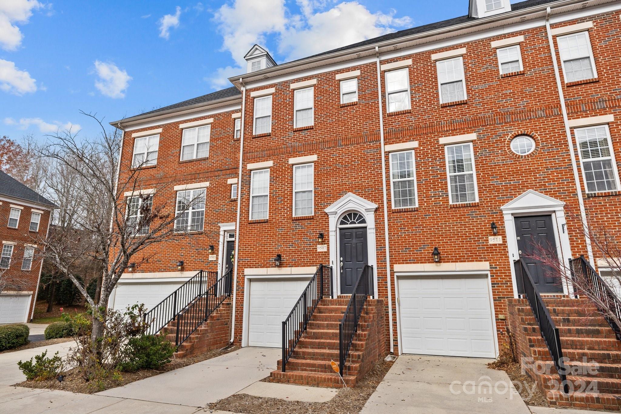 9511 Westchire Court