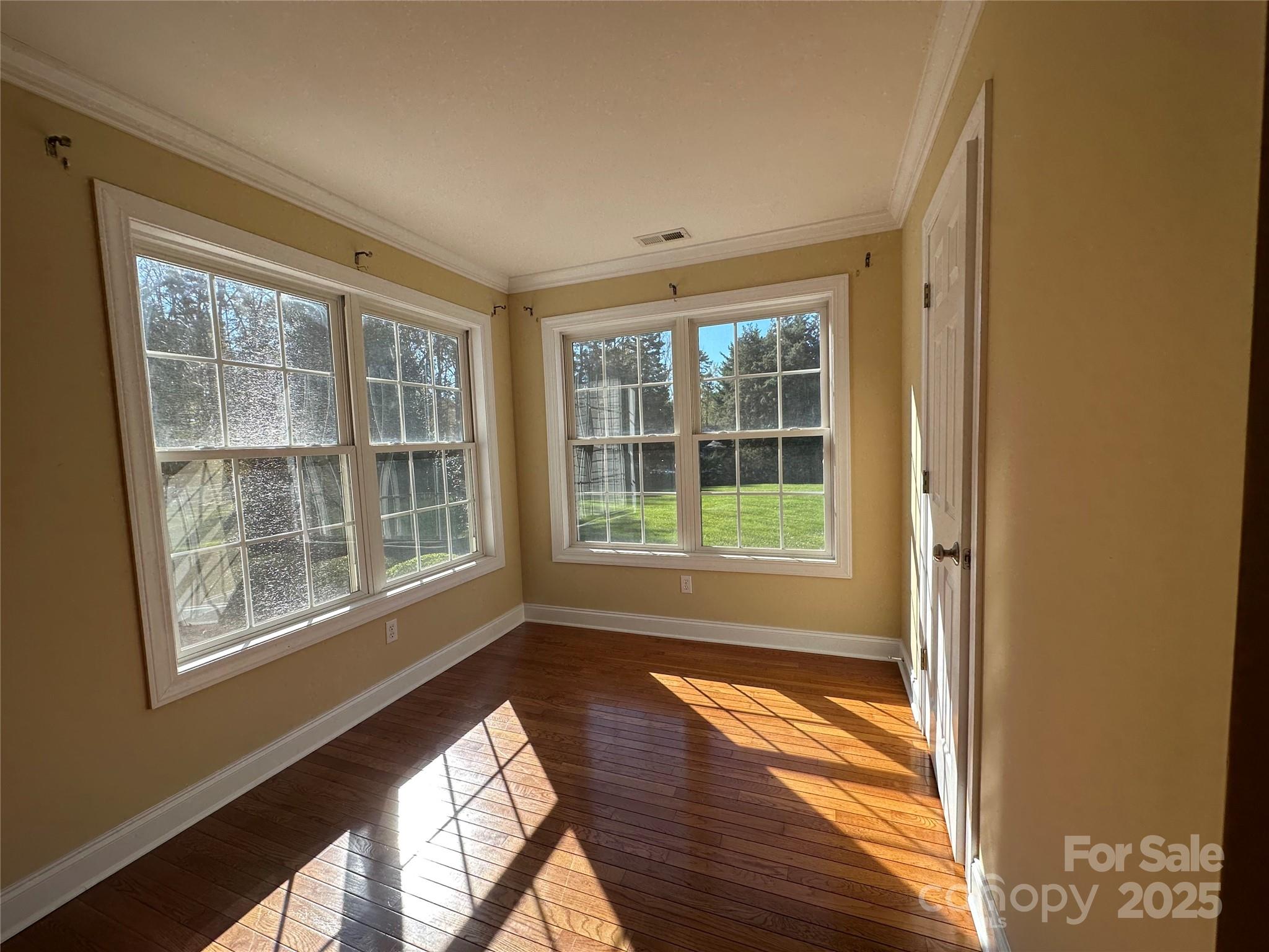 118 Sterling Drive