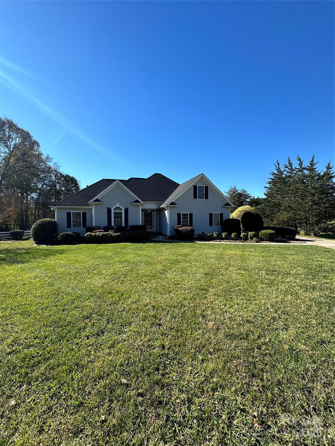 118 Sterling Drive