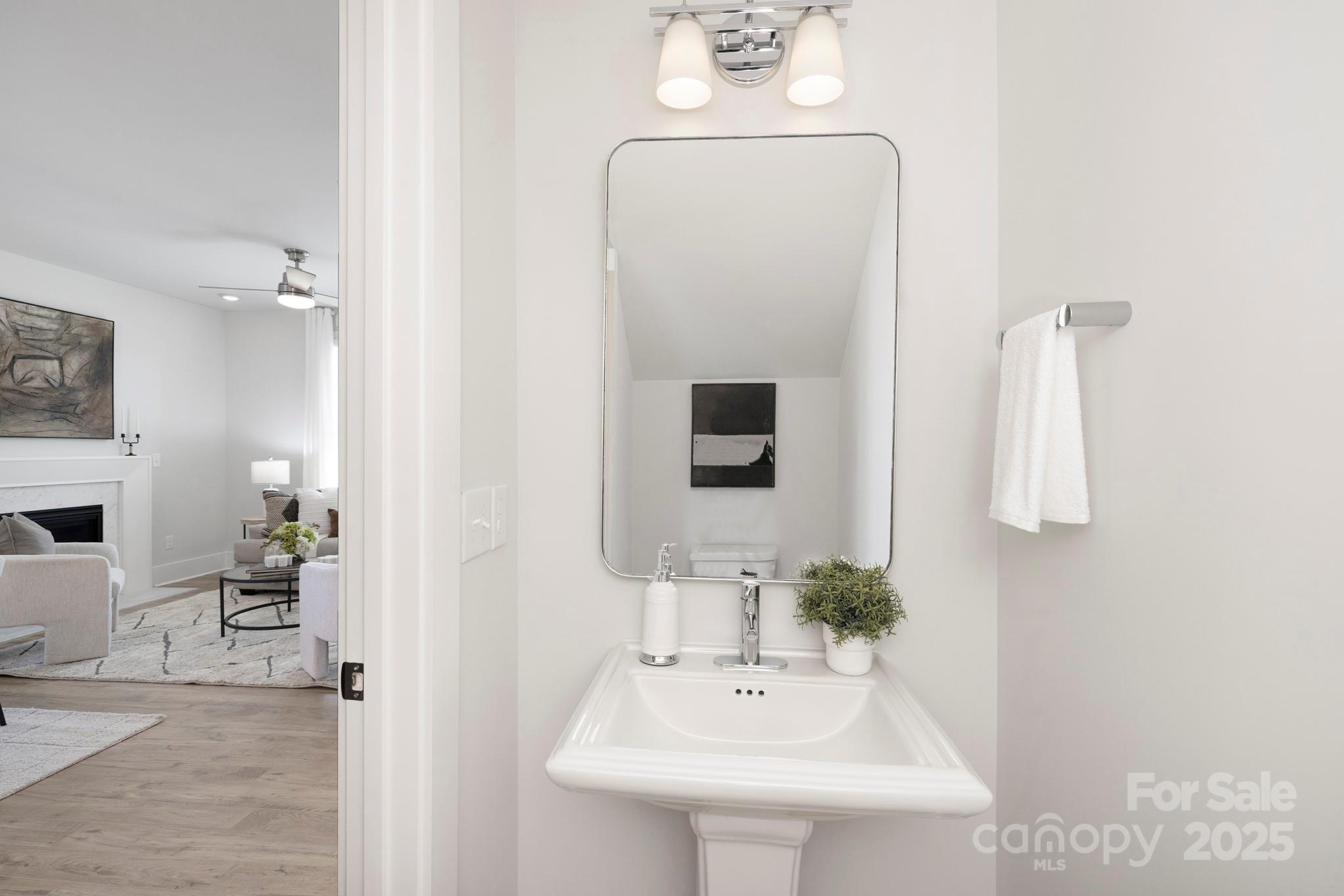 1739 Dunloe Street Unit: 8242